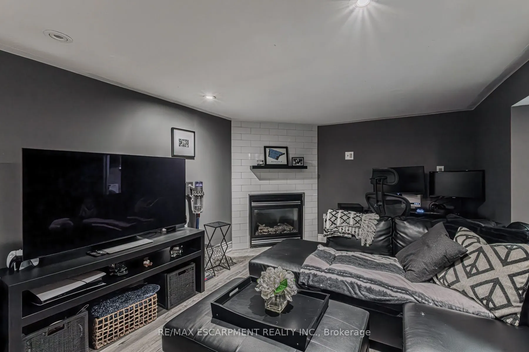 150 Aberfoyle Avenue