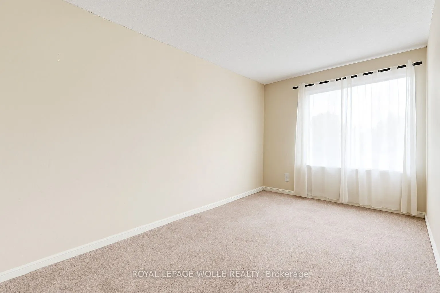 465 Woolwich Street N, #17