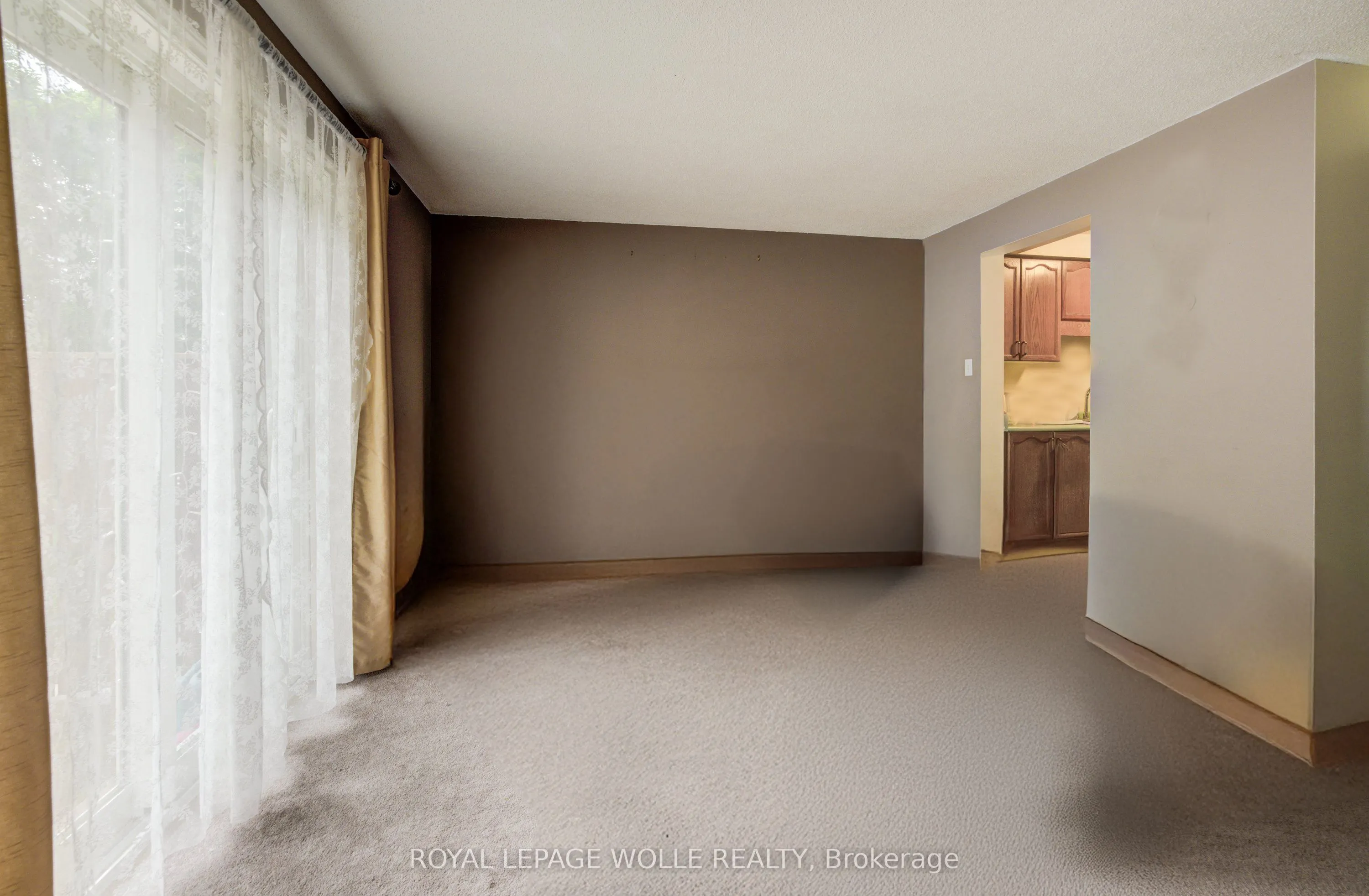 465 Woolwich Street N, #17