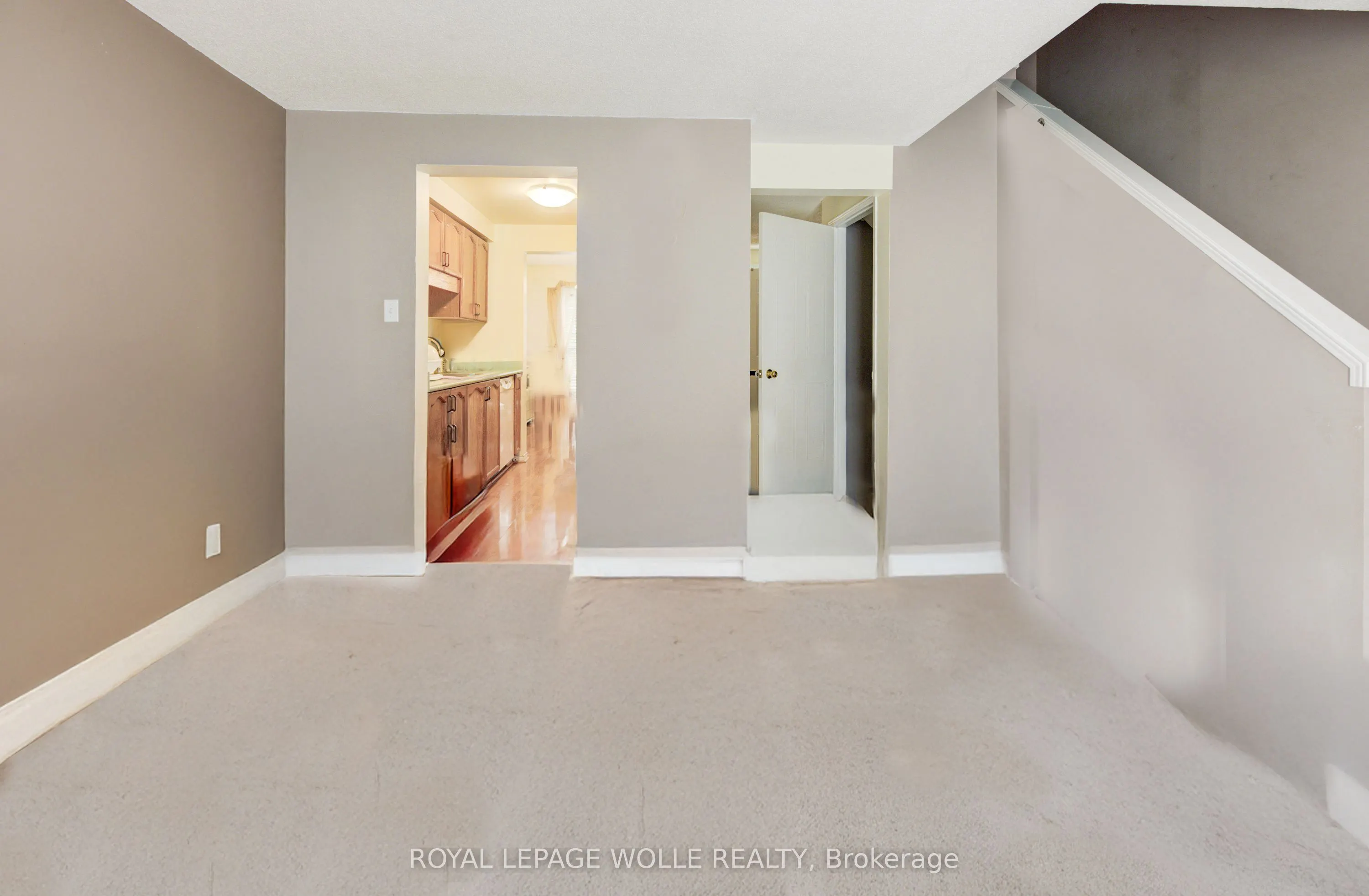 465 Woolwich Street N, #17