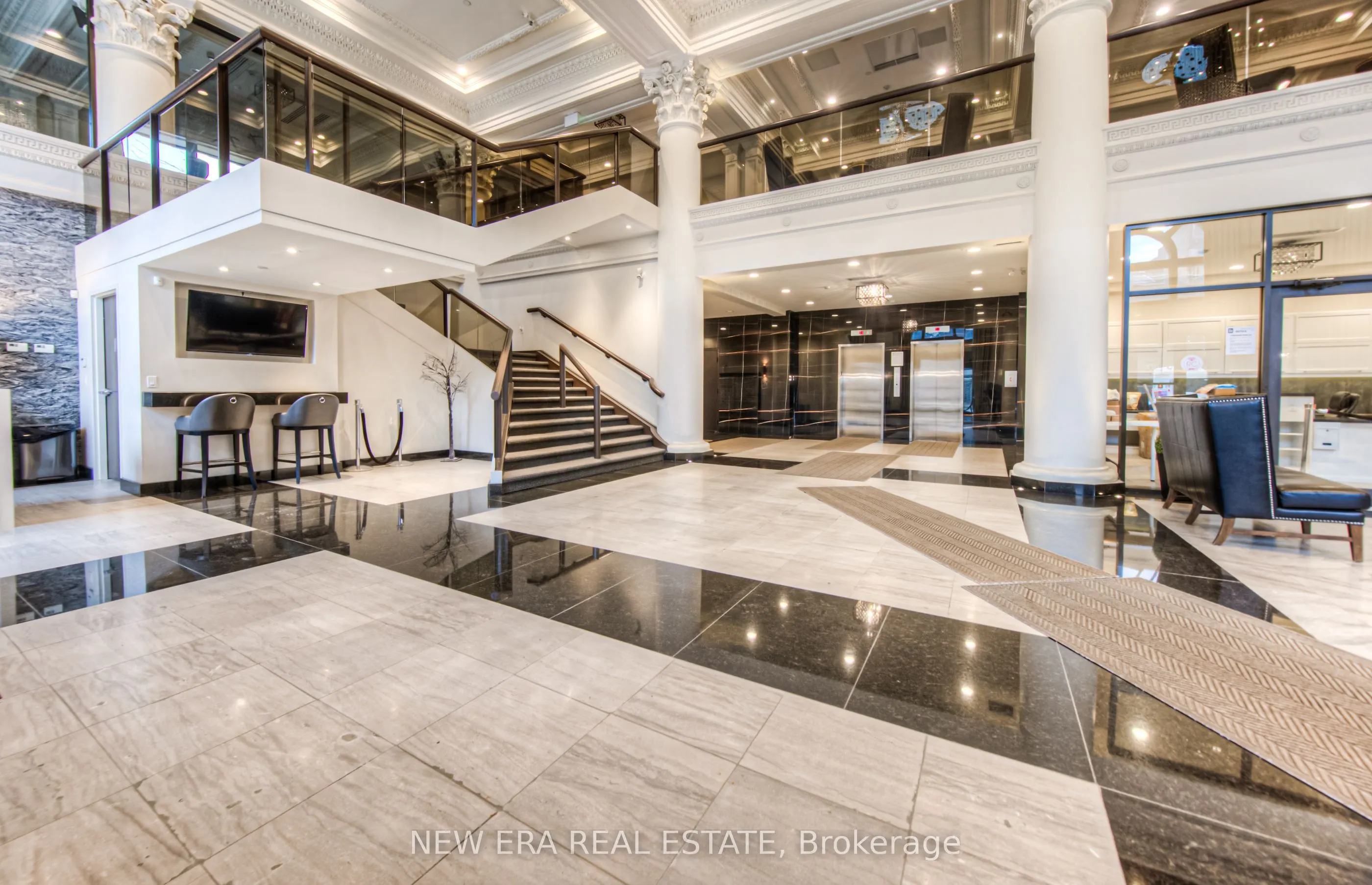112 King Street E, #506