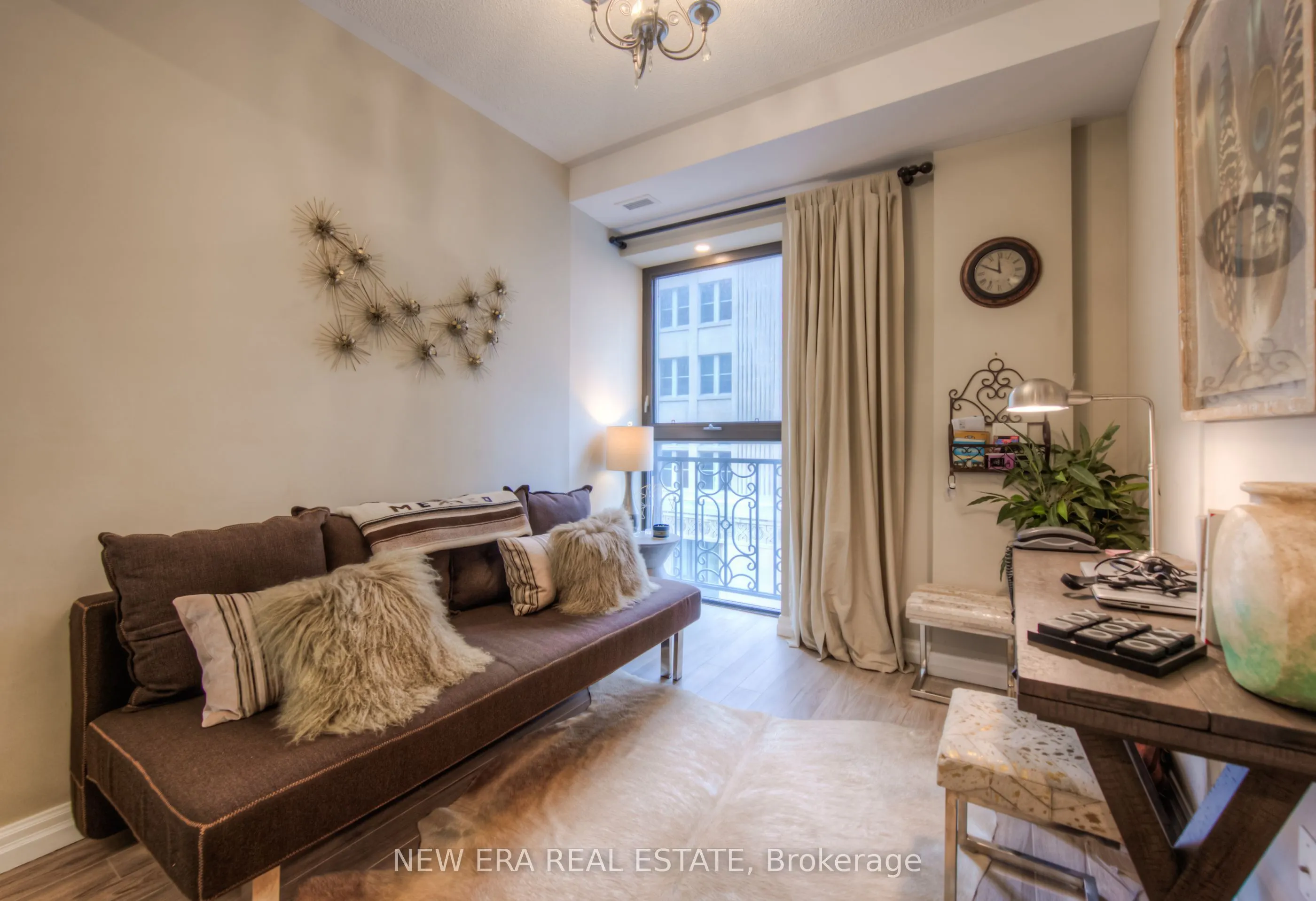 112 King Street E, #506