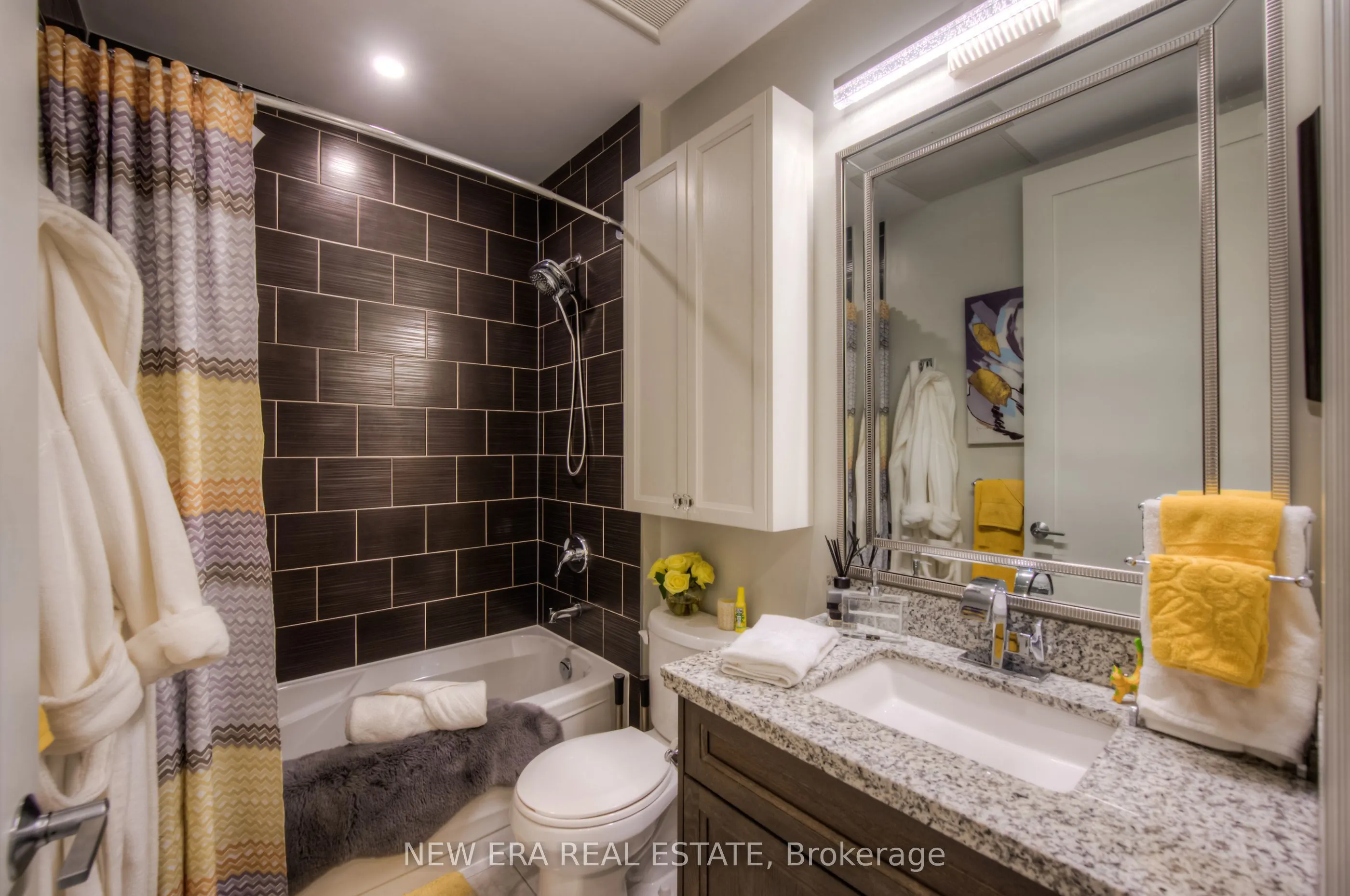 112 King Street E, #506
