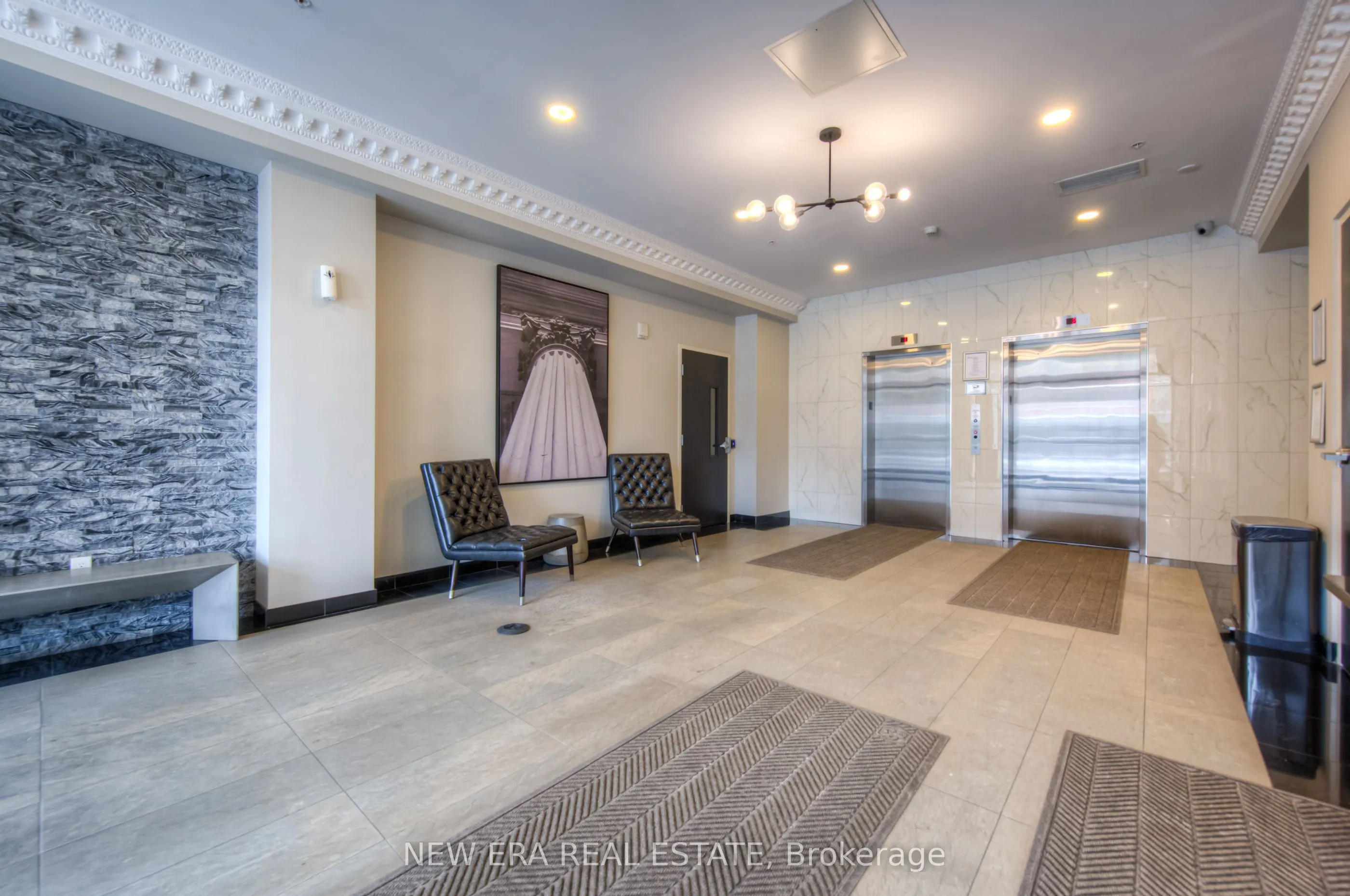 112 King Street E, #506