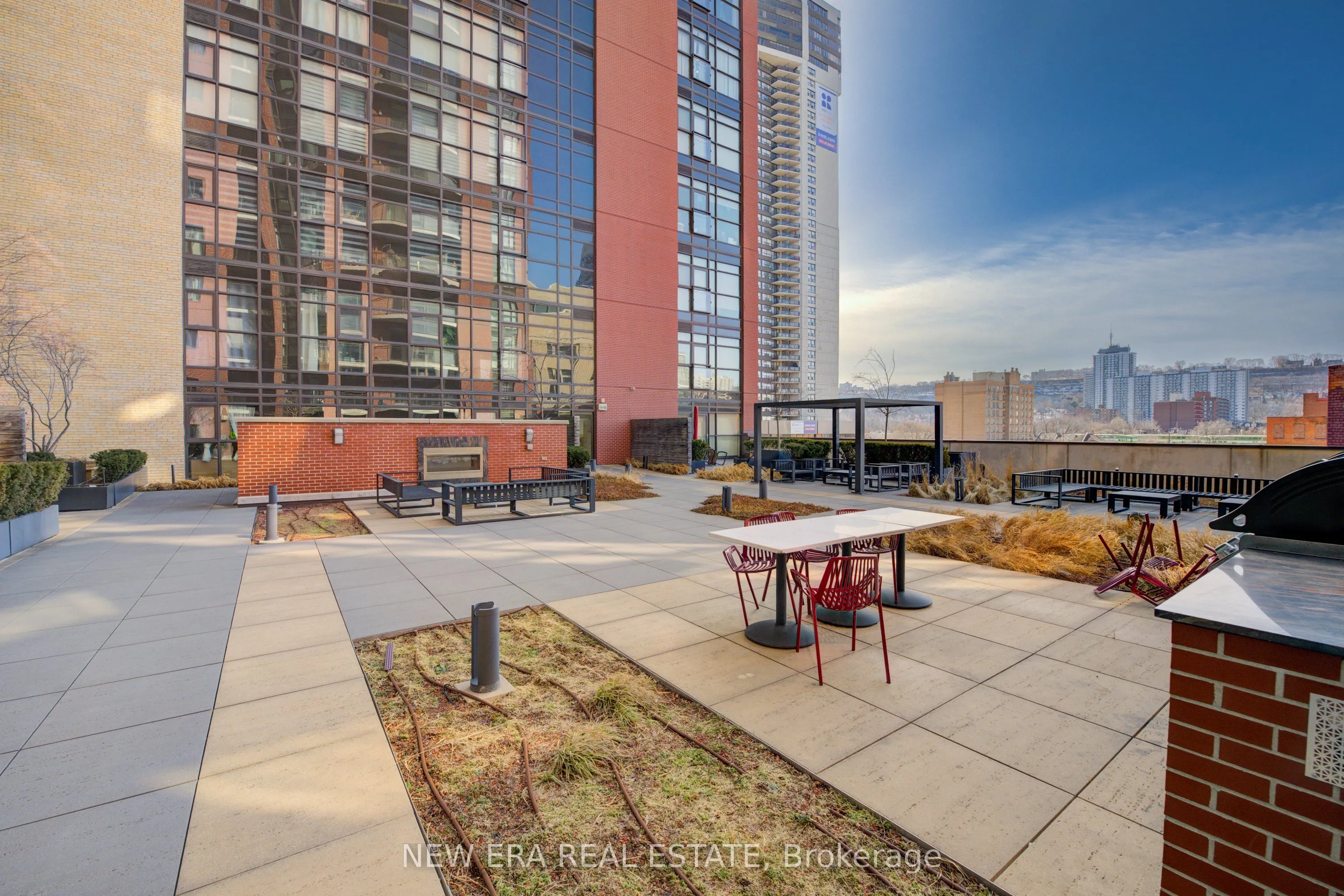 112 King Street E, #506