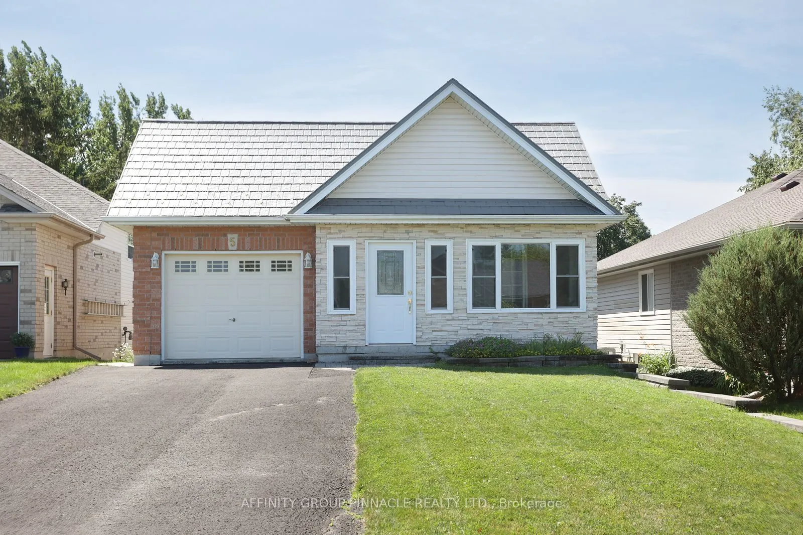 5 Susan Court