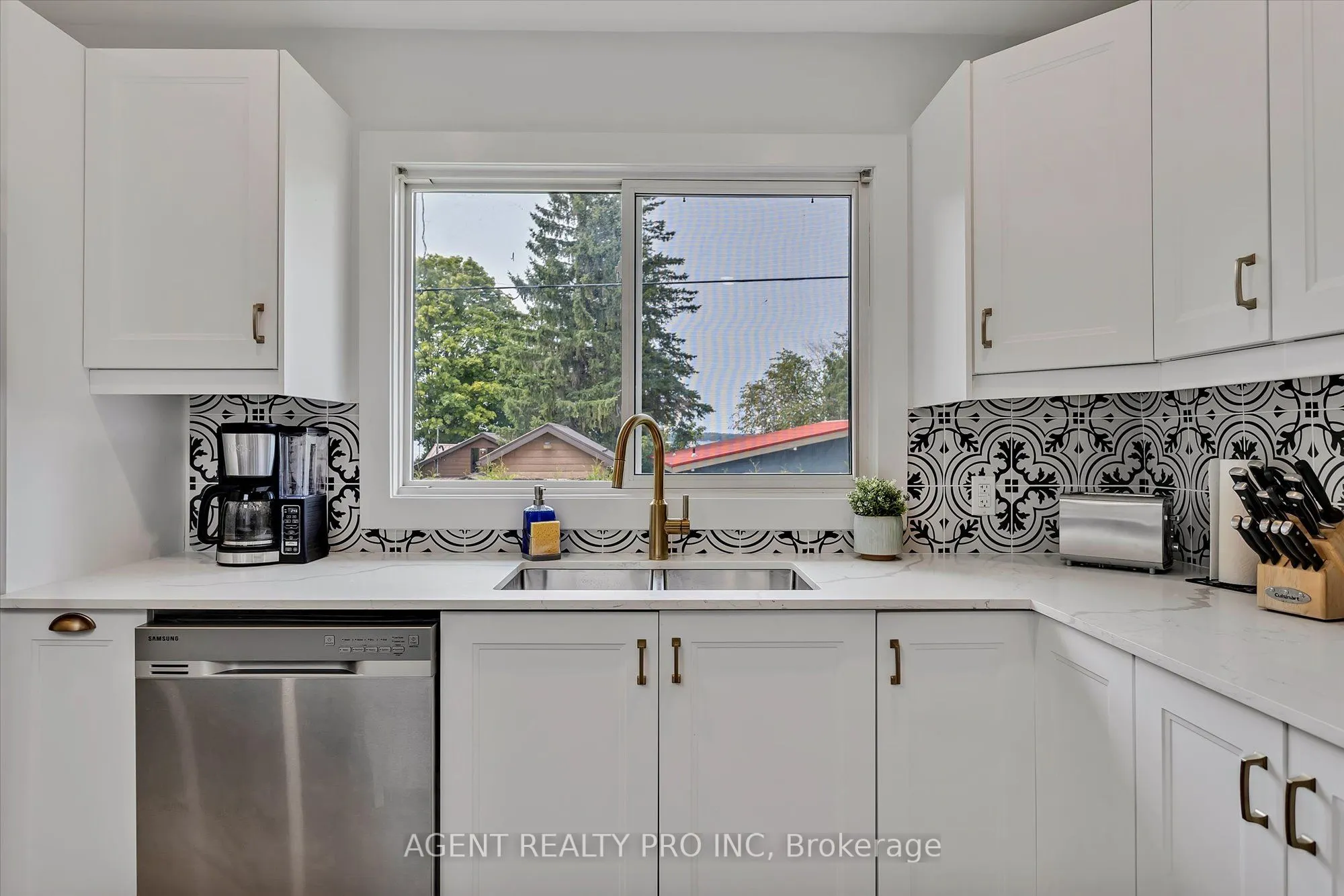 21 Oriole Road