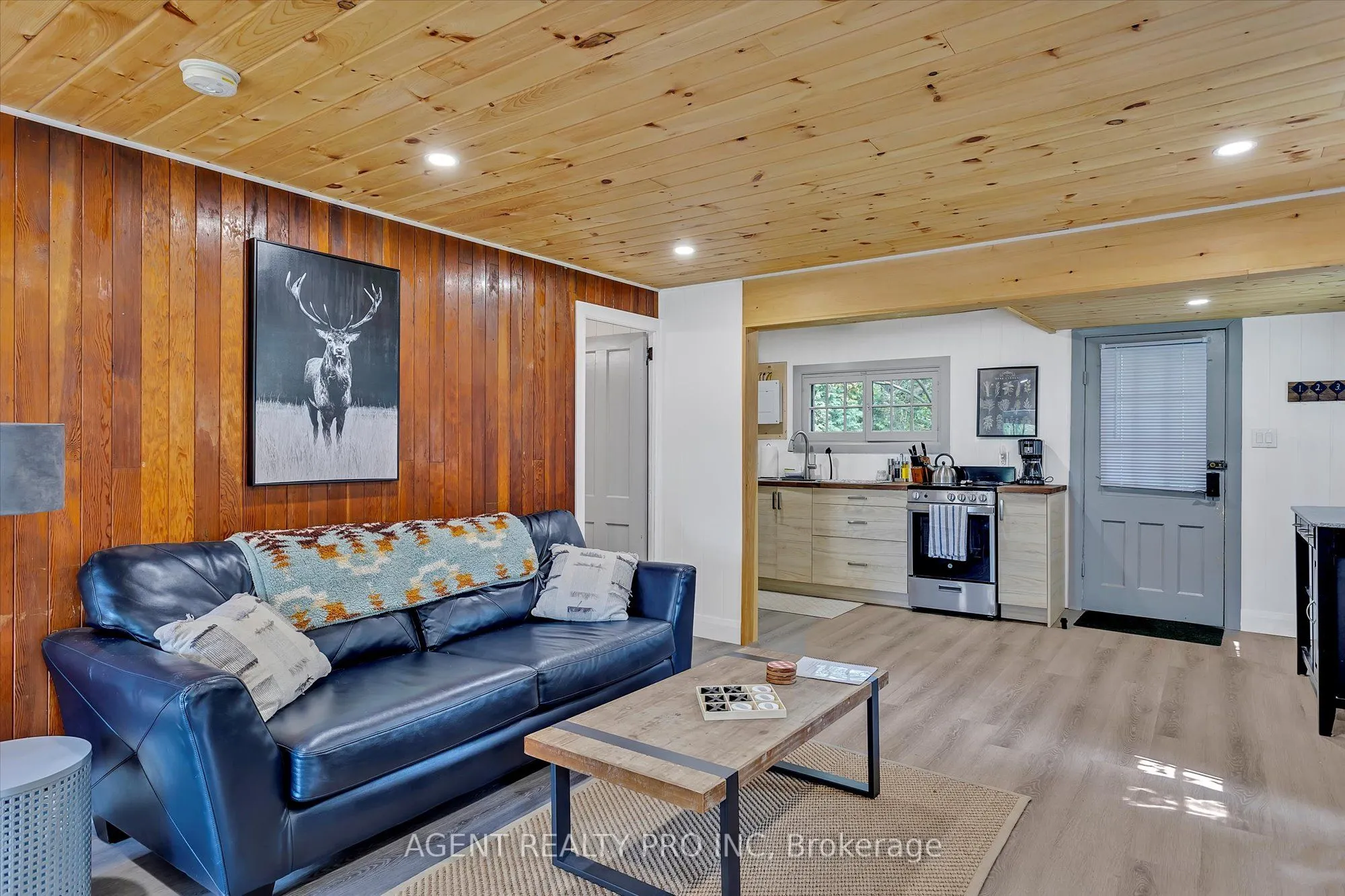 21 Oriole Road