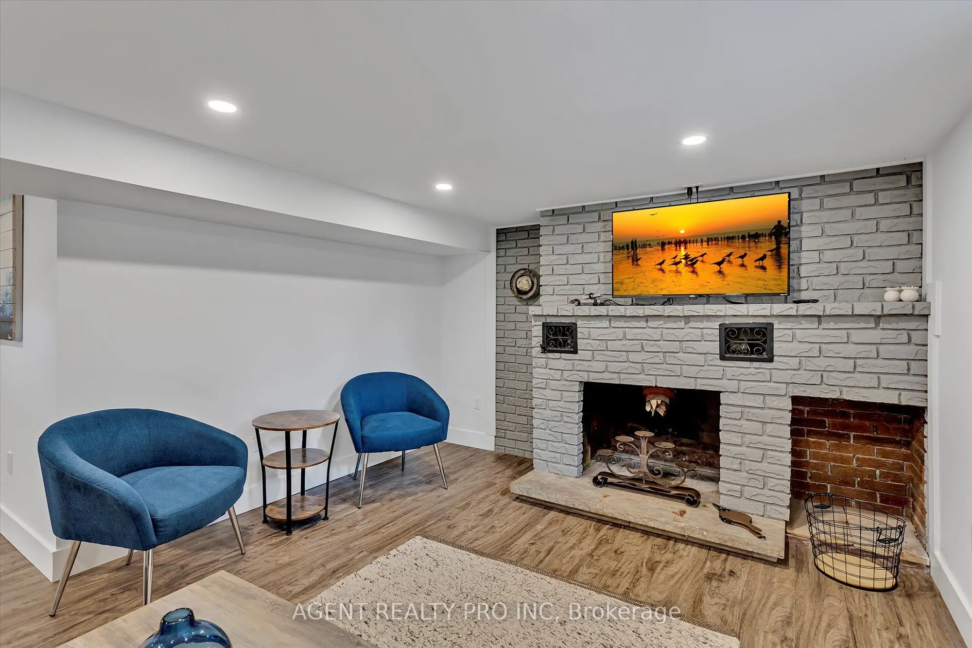 21 Oriole Road