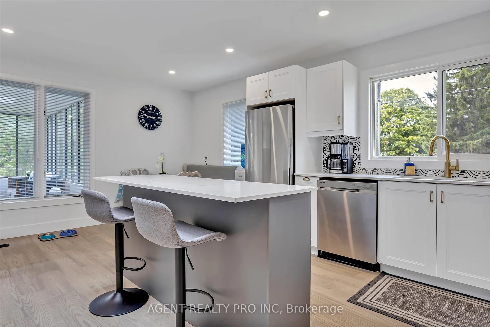 21 Oriole Road