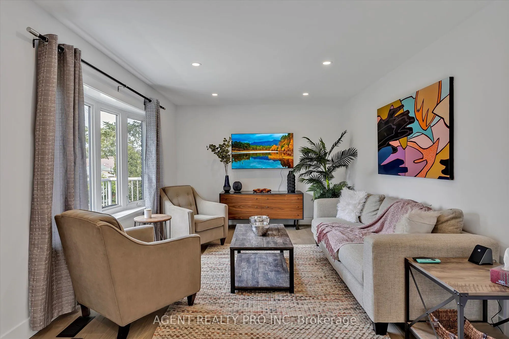 21 Oriole Road