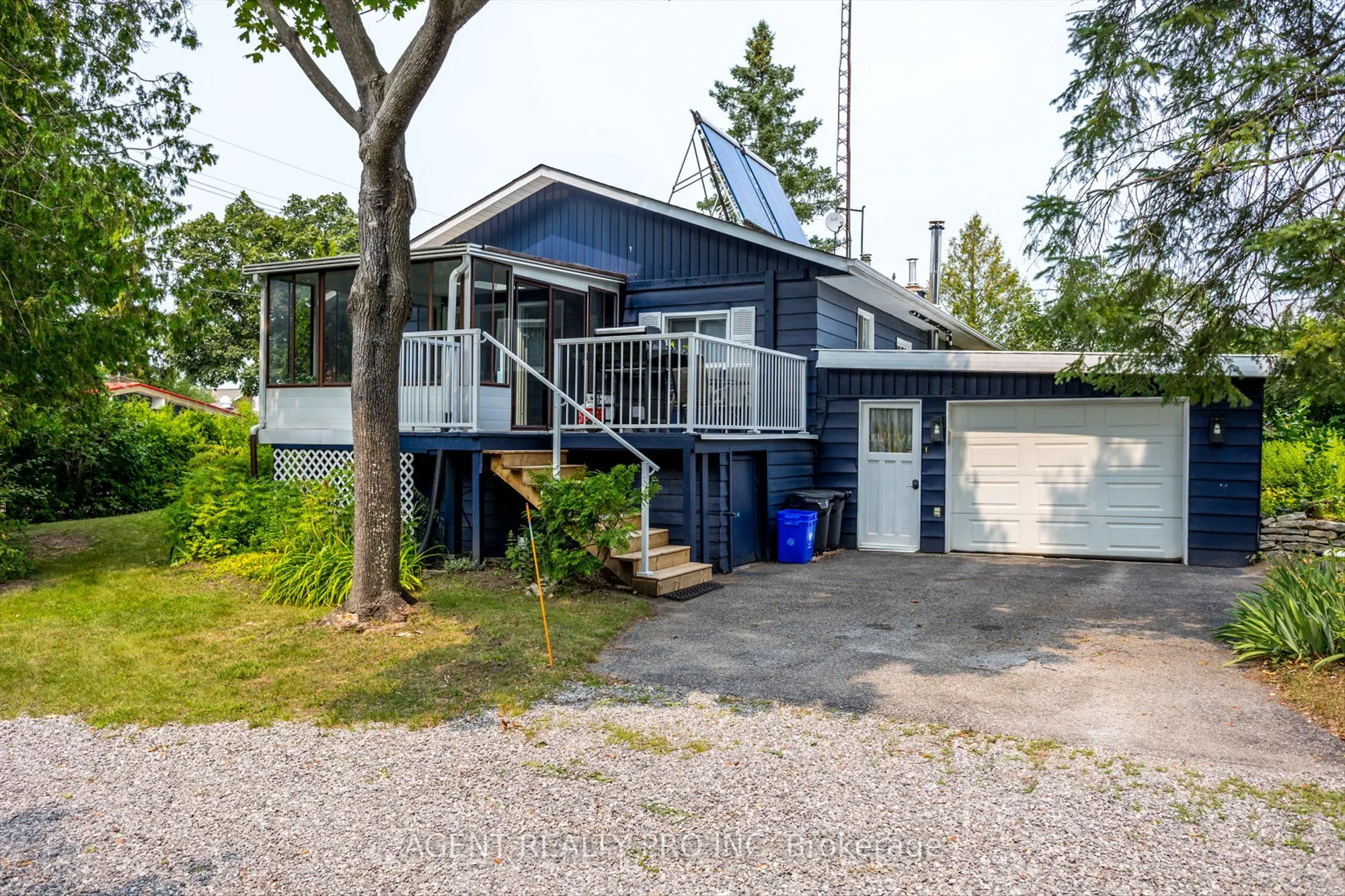 21 Oriole Road