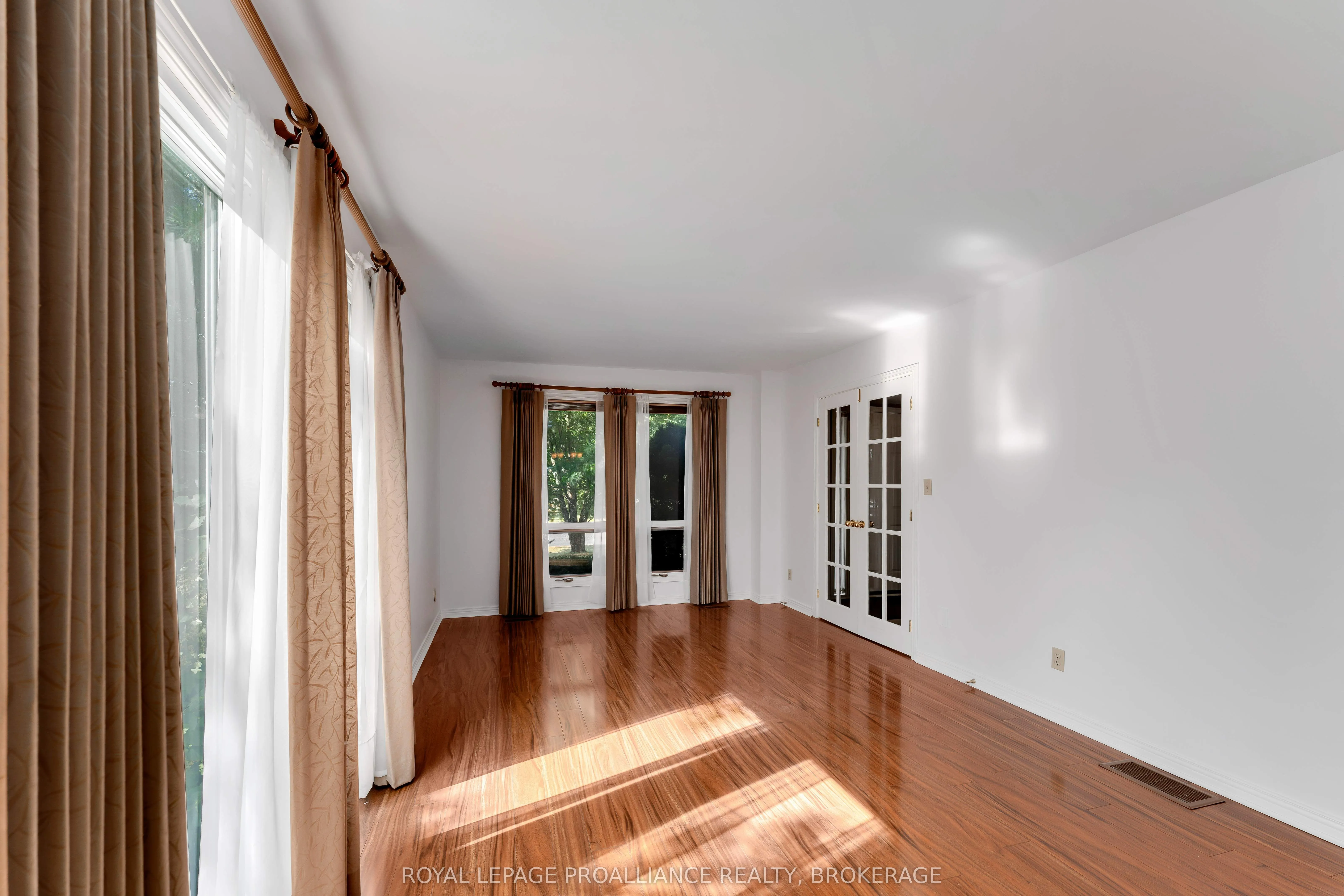 954 Mona Drive
