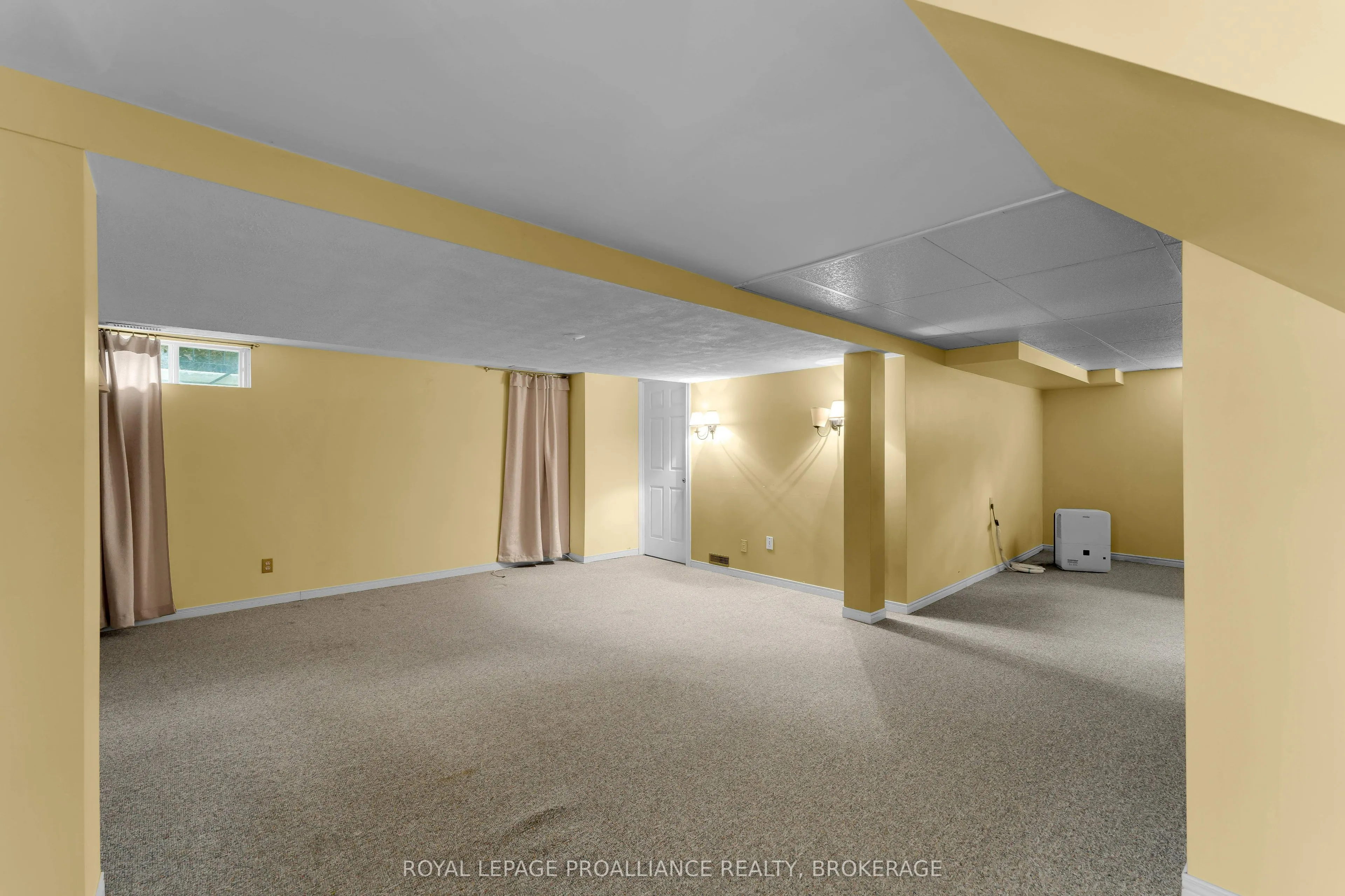 954 Mona Drive