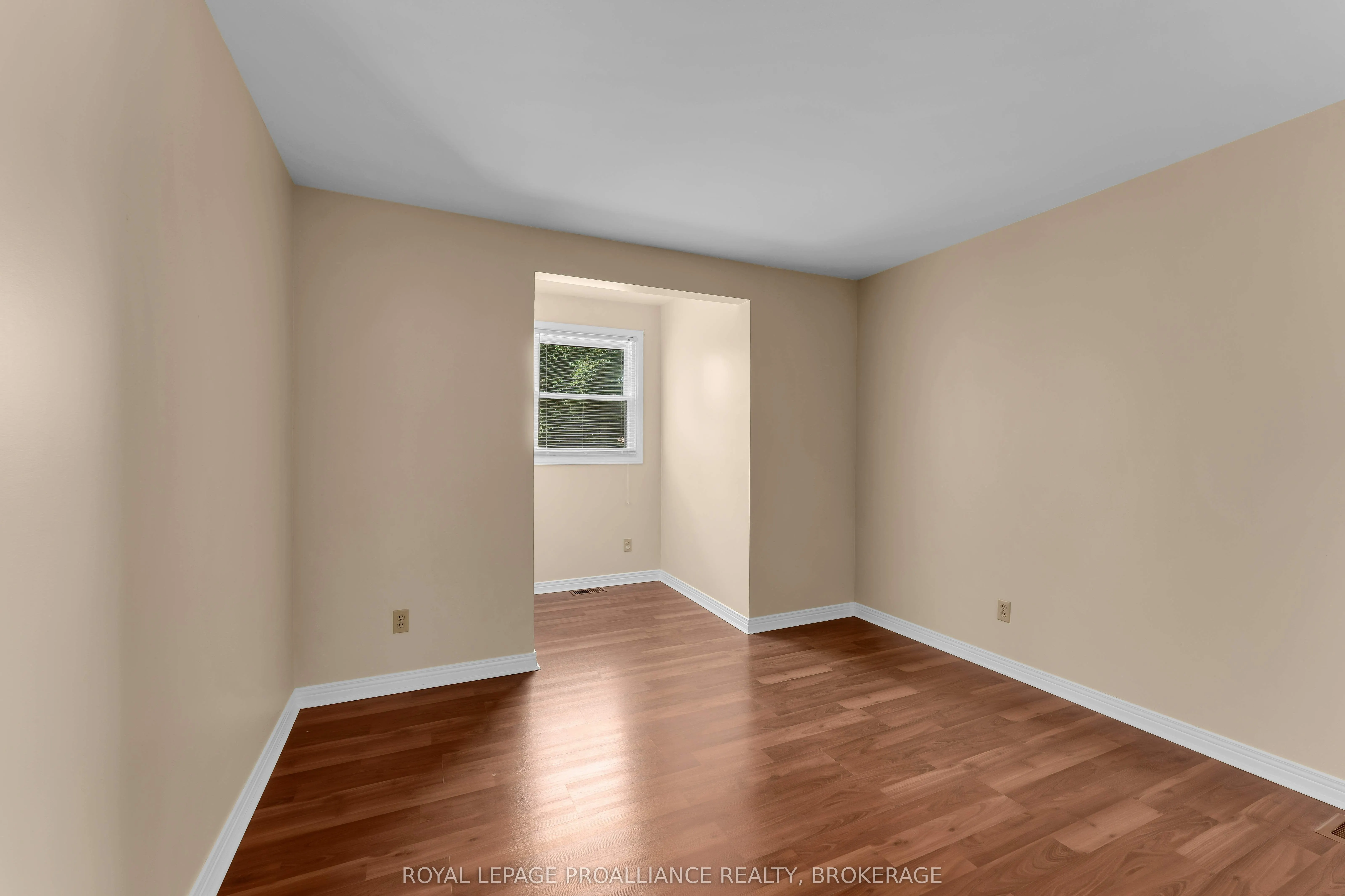 954 Mona Drive