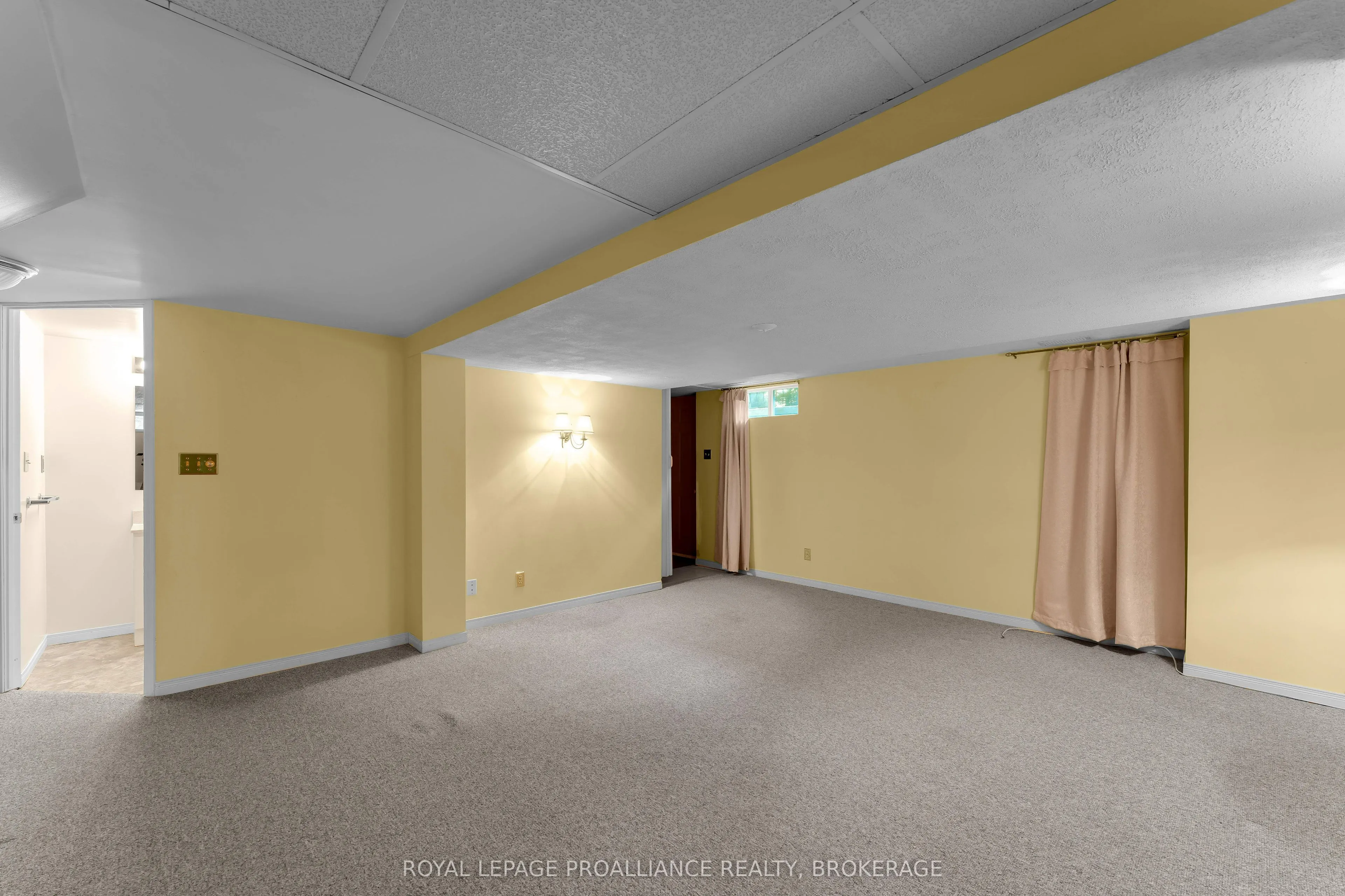954 Mona Drive