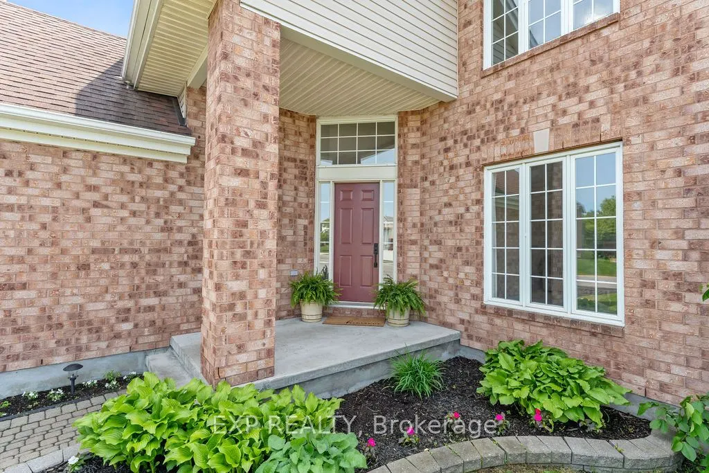 2 Bonnechere Drive