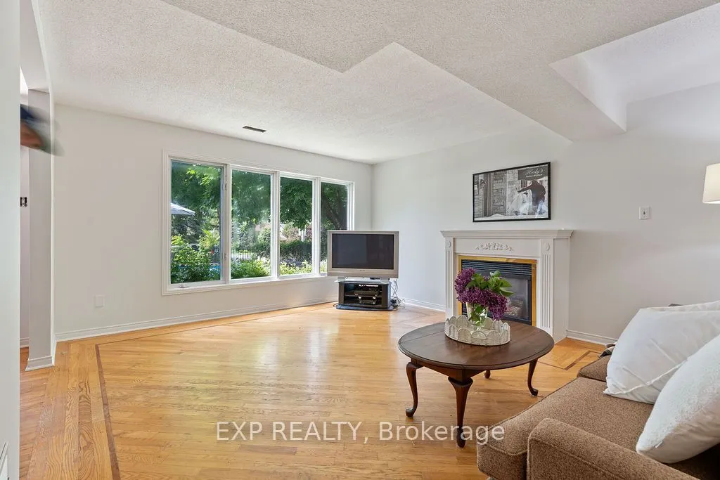 2 Bonnechere Drive