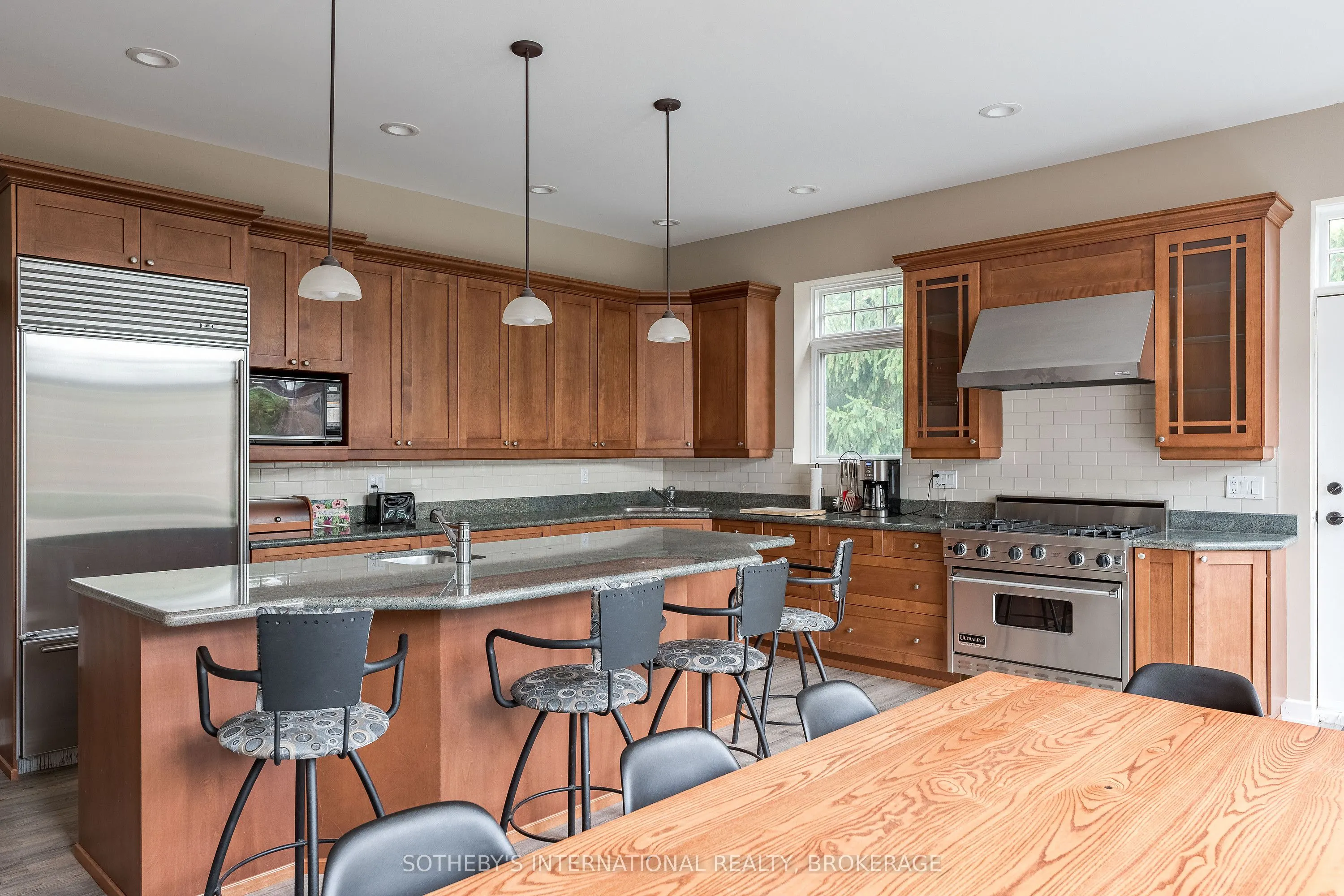 1339 LAKESHORE Road
