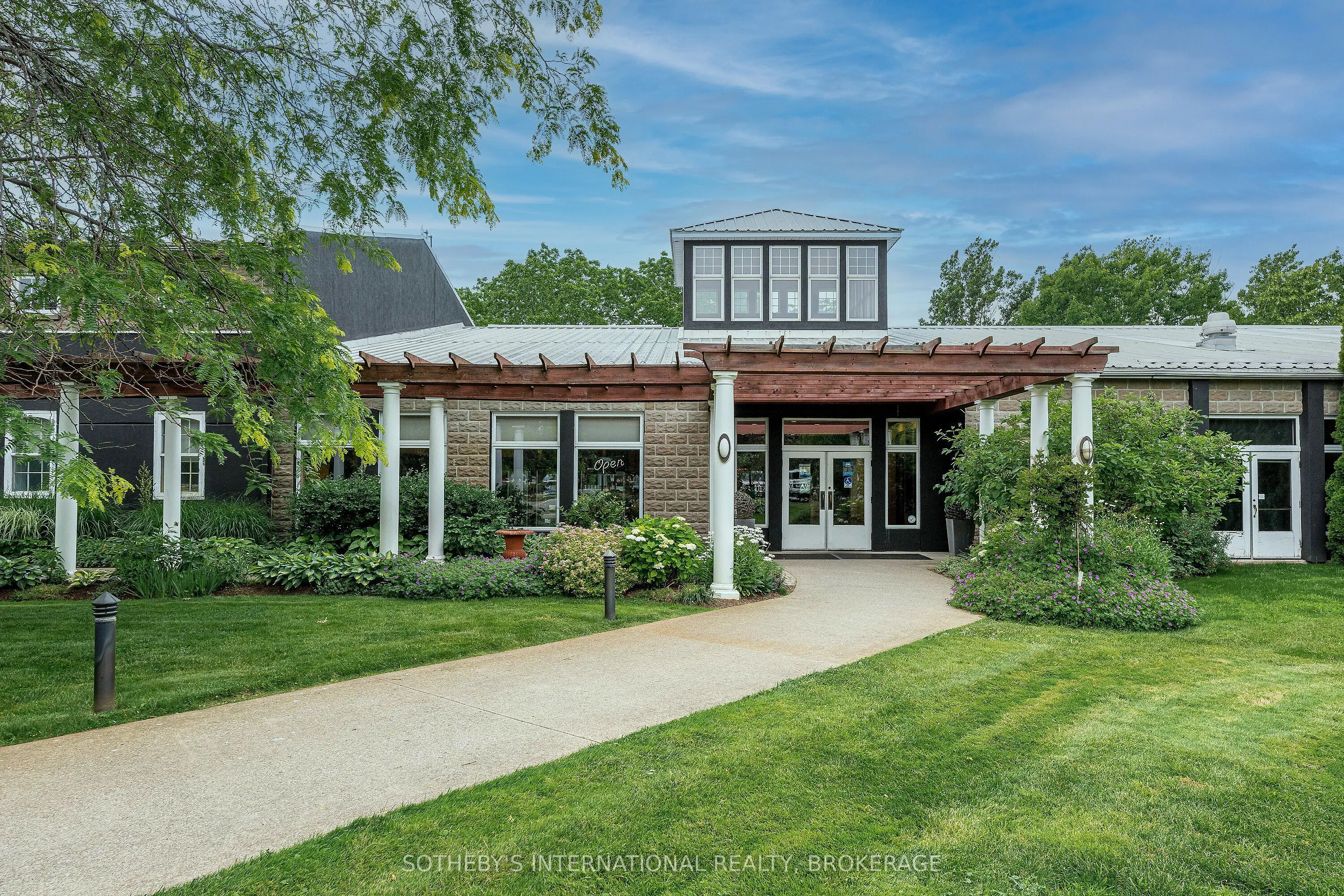 1339 LAKESHORE Road