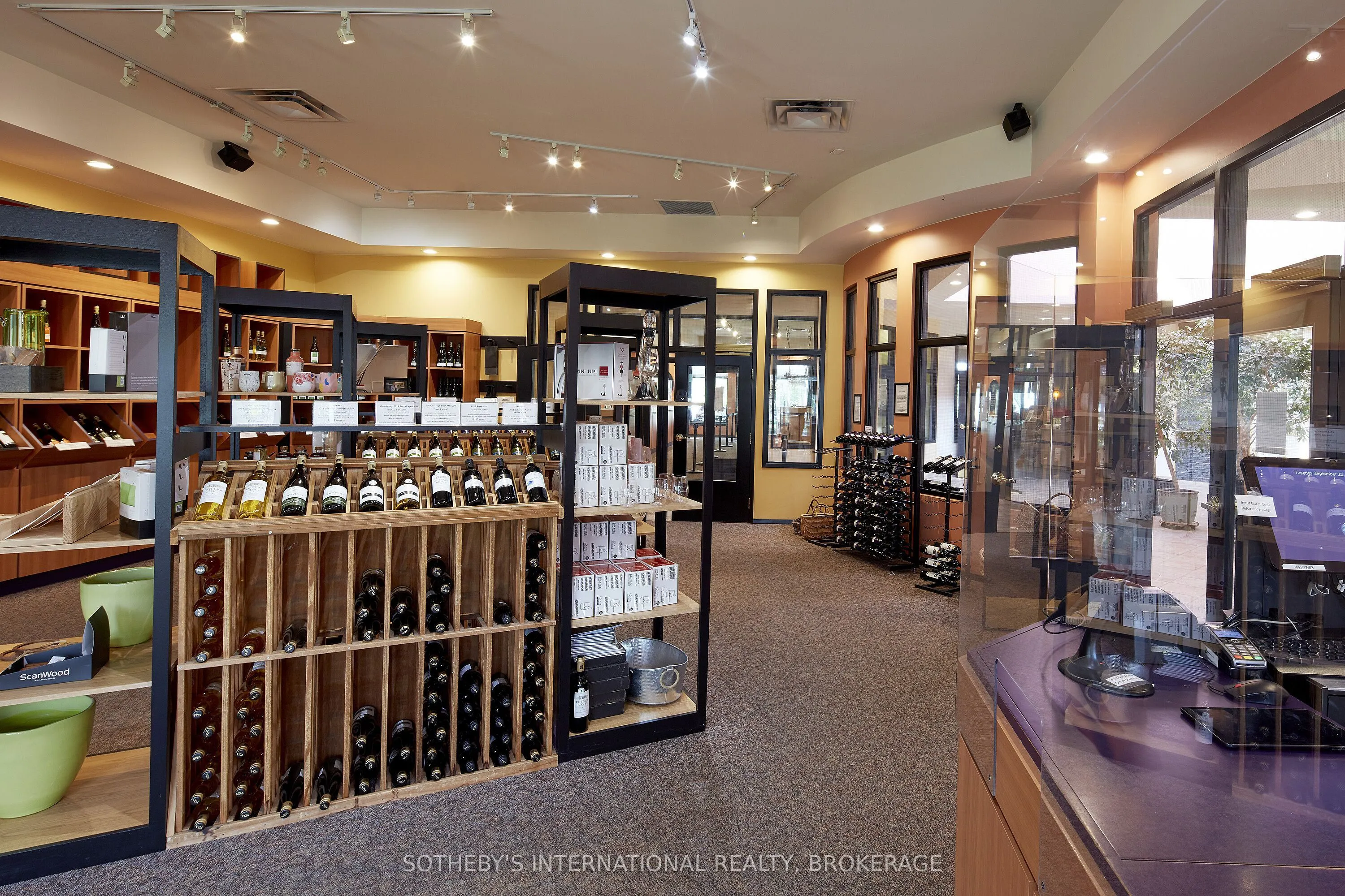 1339 LAKESHORE Road