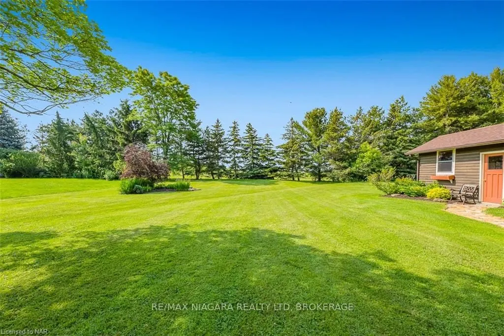 4446 Lakeside Drive
