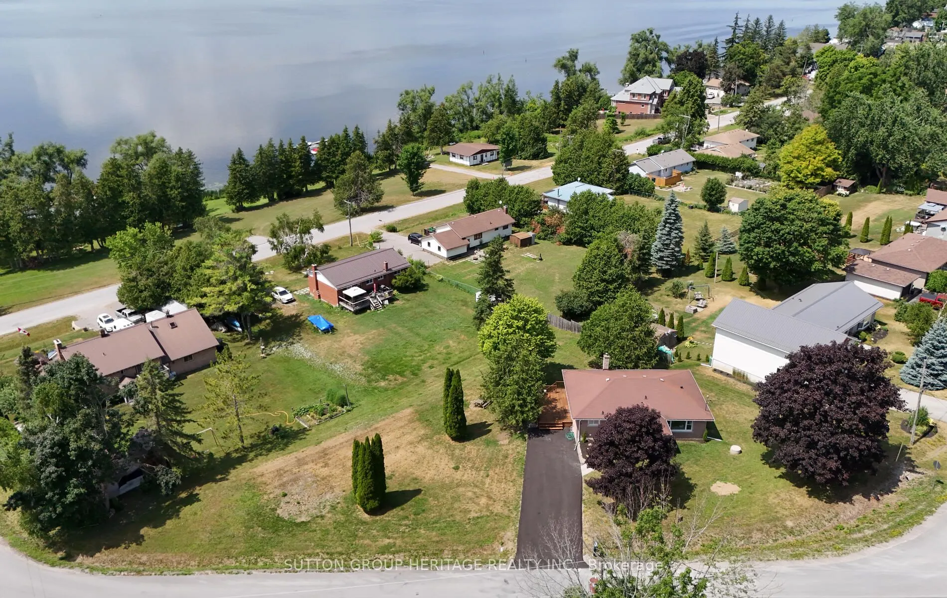 11 Sturgeon Crescent