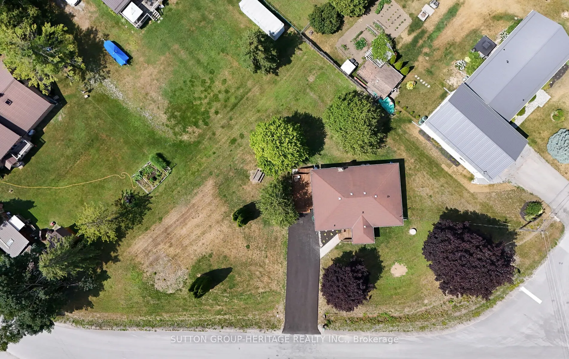 11 Sturgeon Crescent