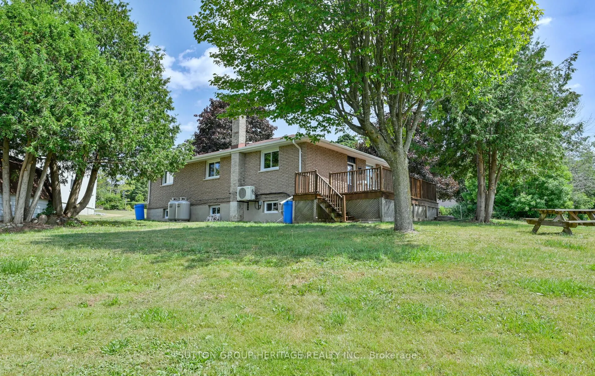 11 Sturgeon Crescent