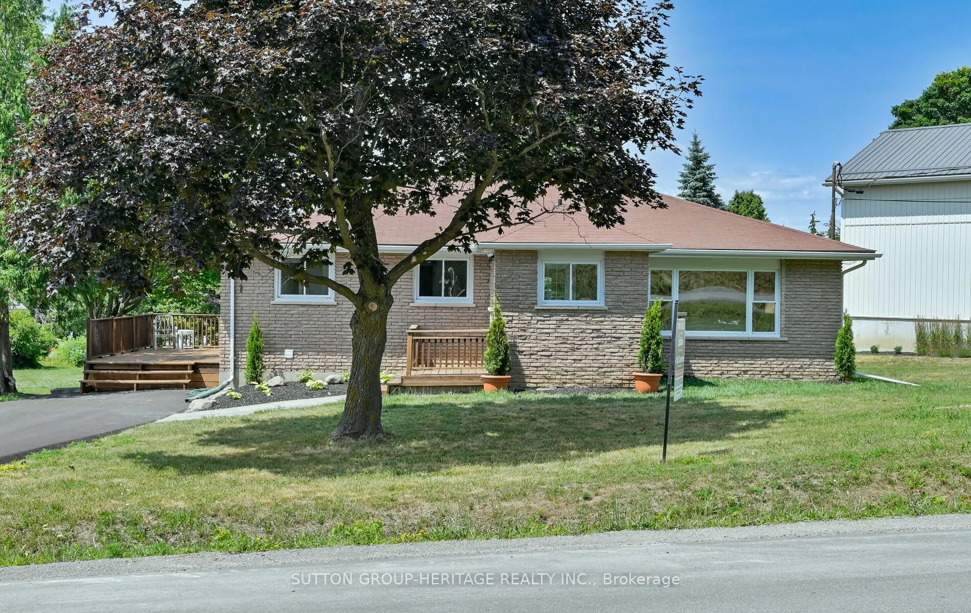 11 Sturgeon Crescent