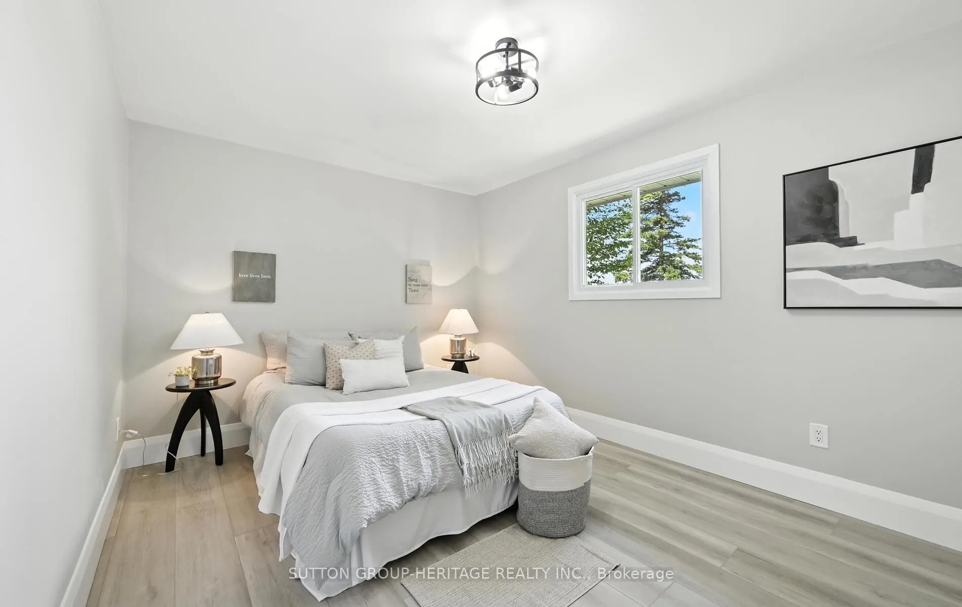 11 Sturgeon Crescent