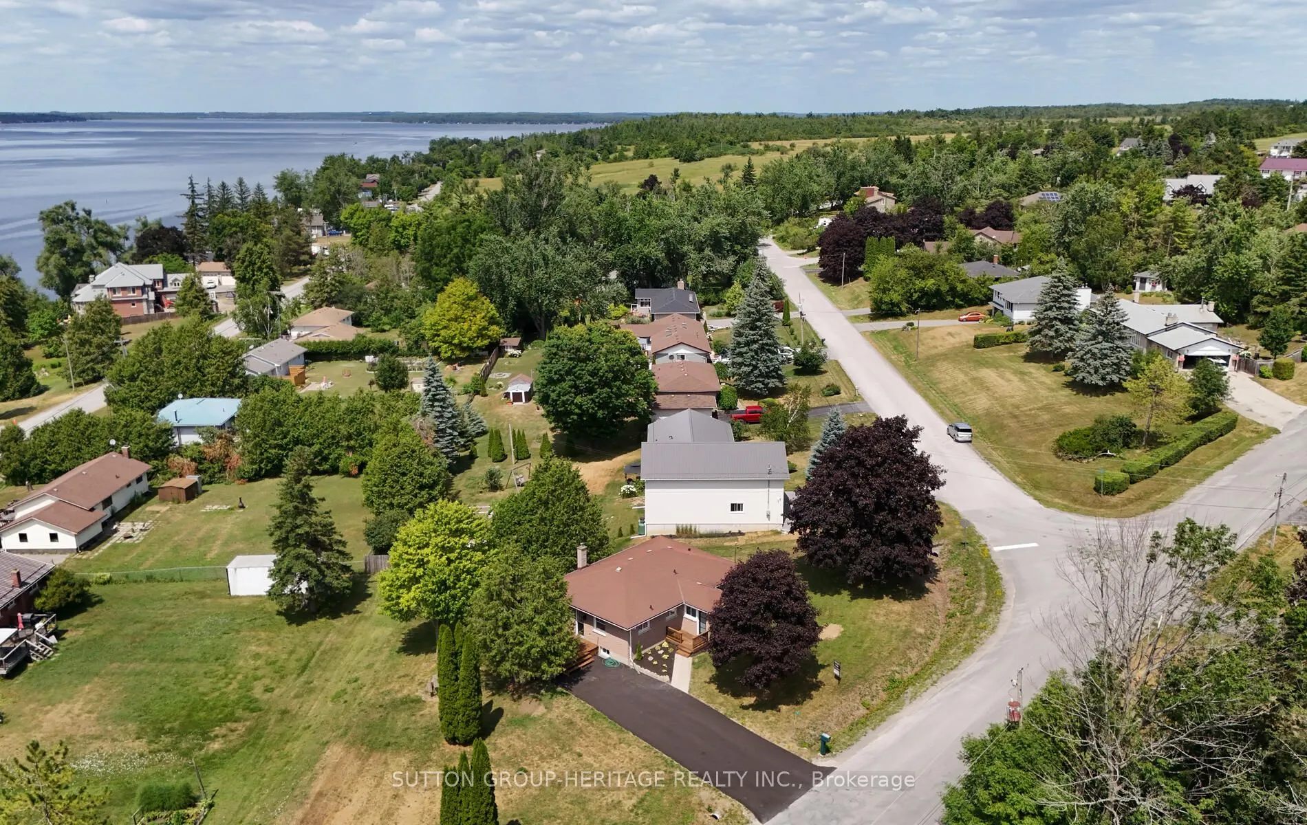11 Sturgeon Crescent