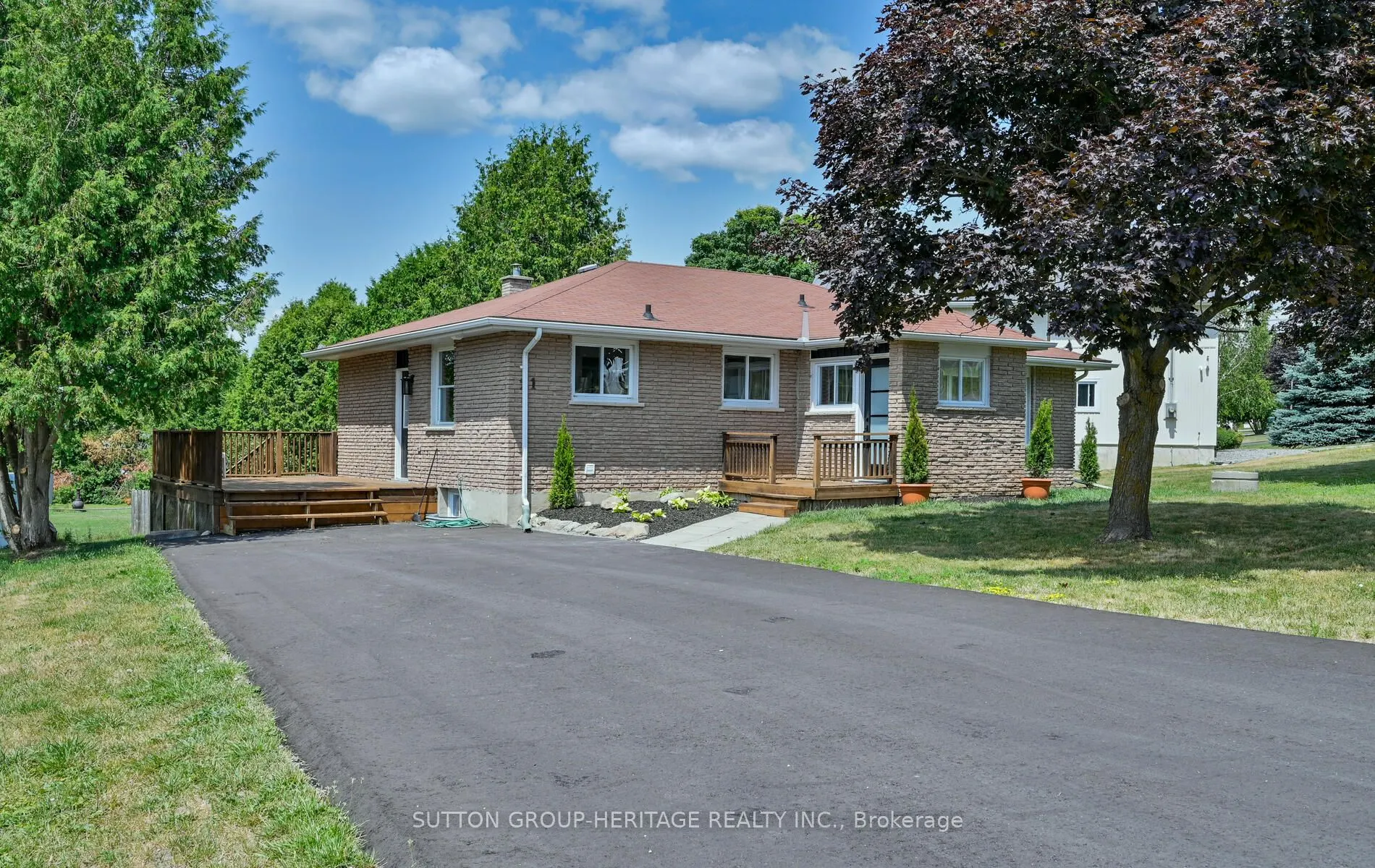 11 Sturgeon Crescent