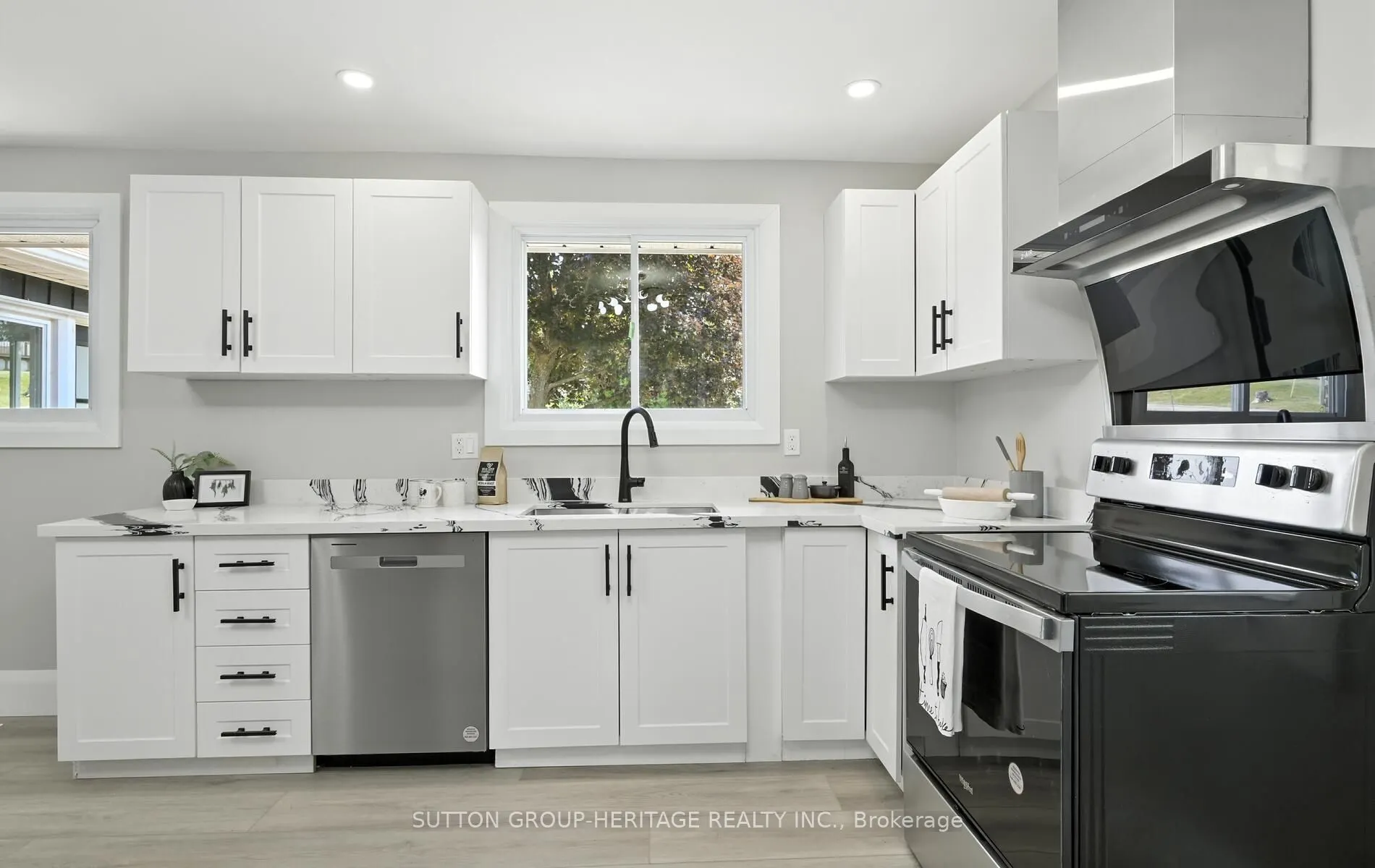 11 Sturgeon Crescent