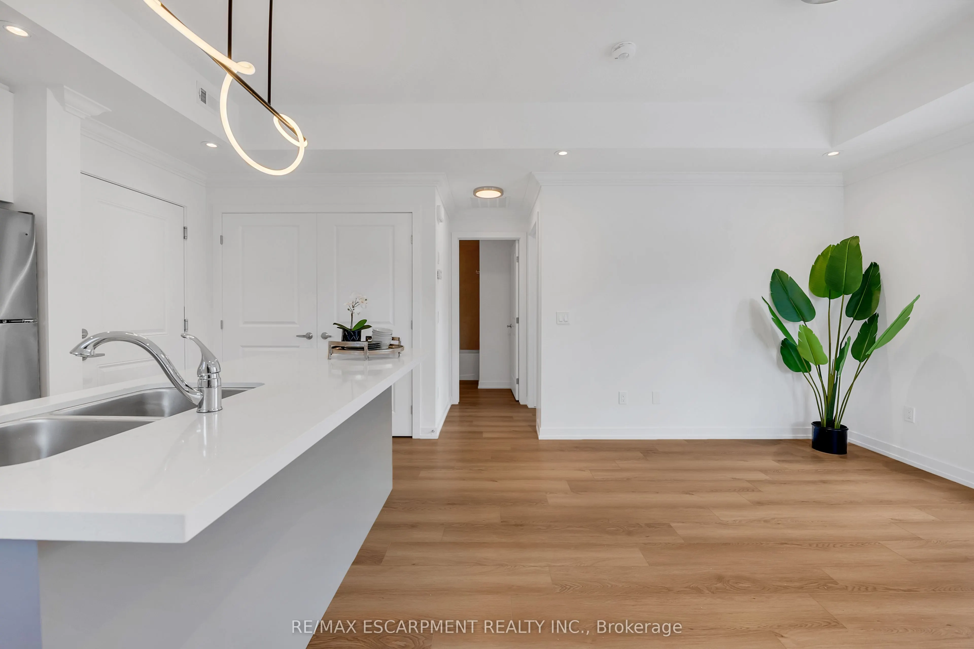 64 Kenesky Drive, #64