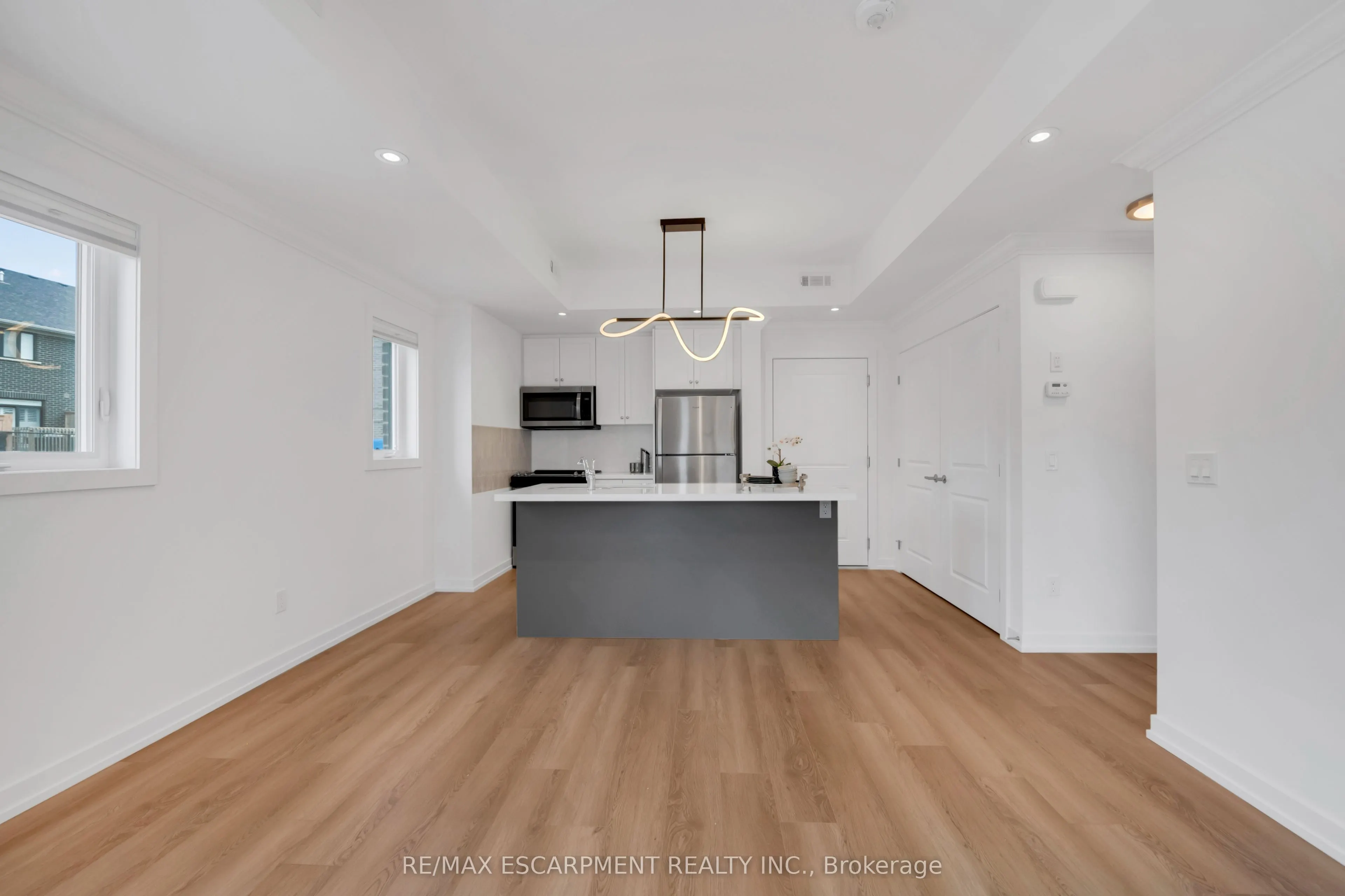 64 Kenesky Drive, #64