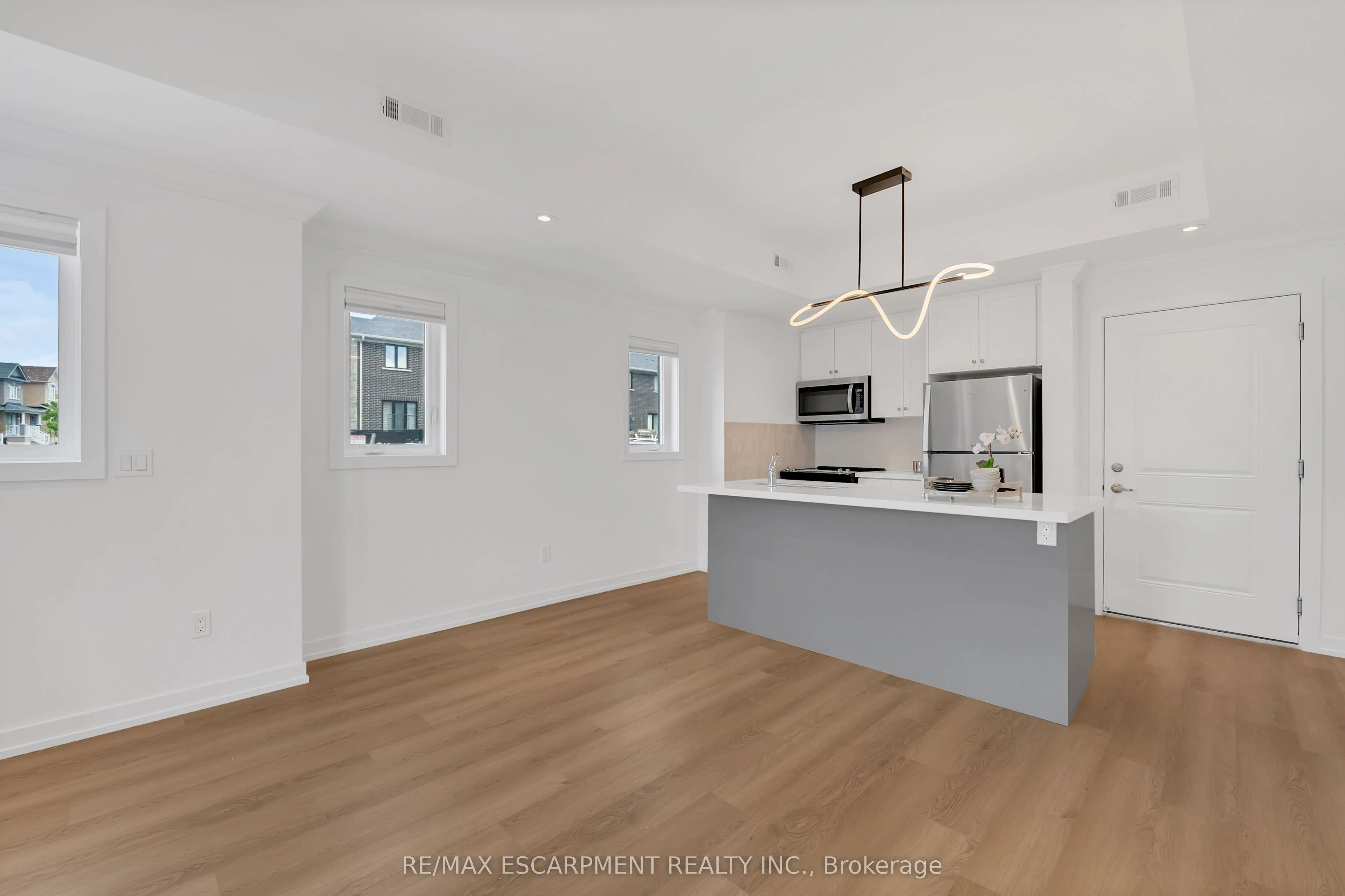 64 Kenesky Drive, #64