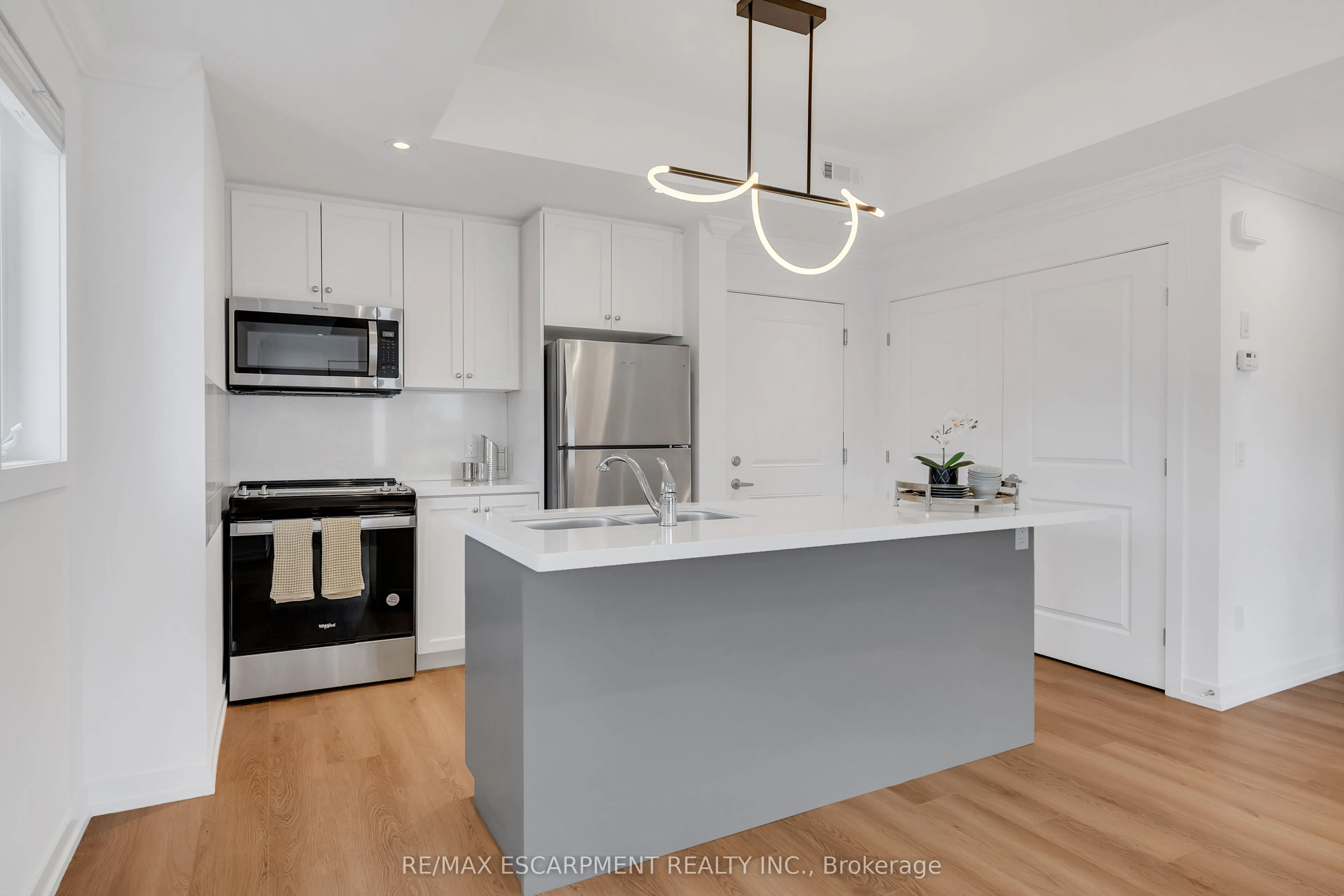 64 Kenesky Drive, #64