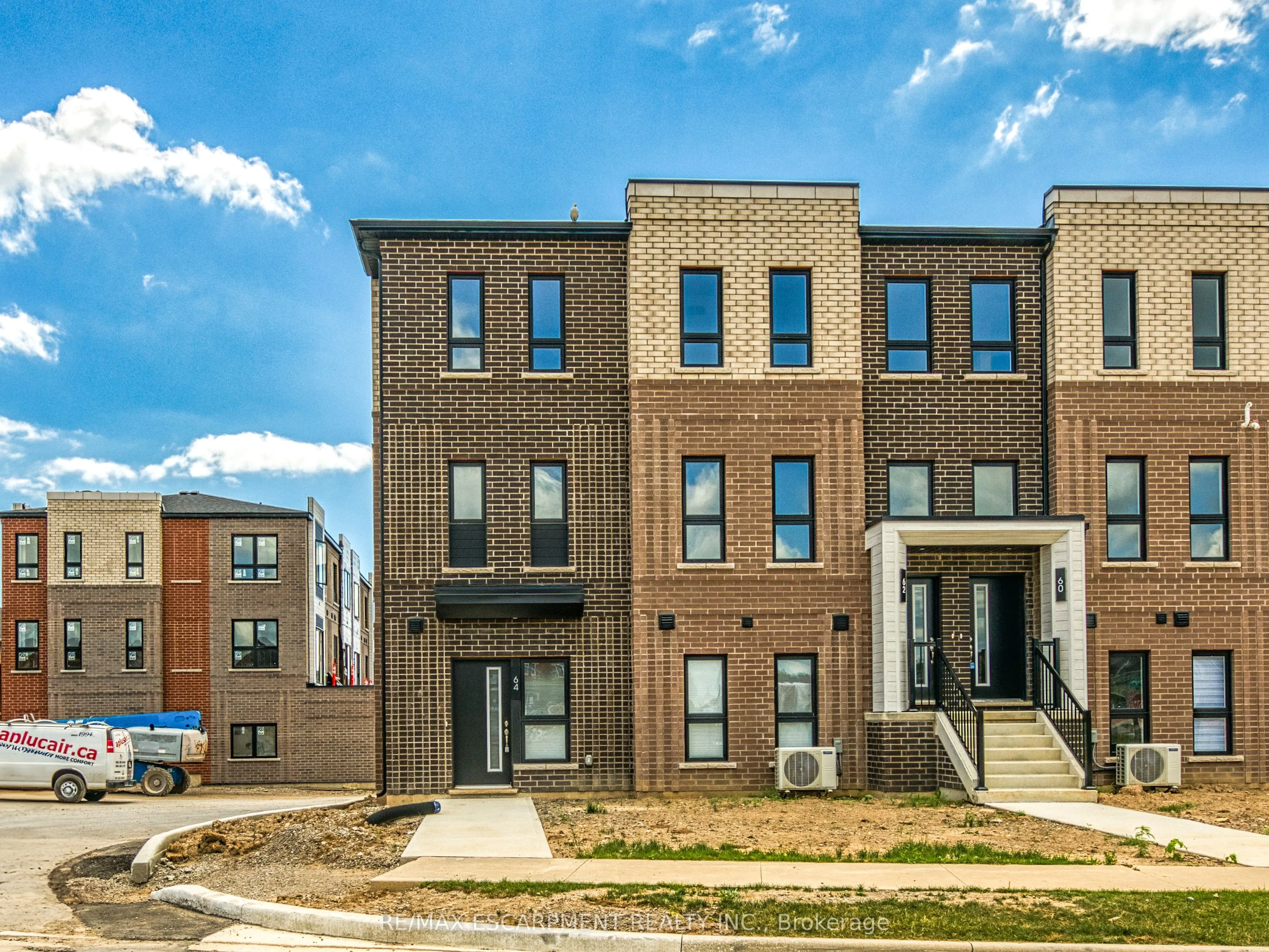 64 Kenesky Drive, #64
