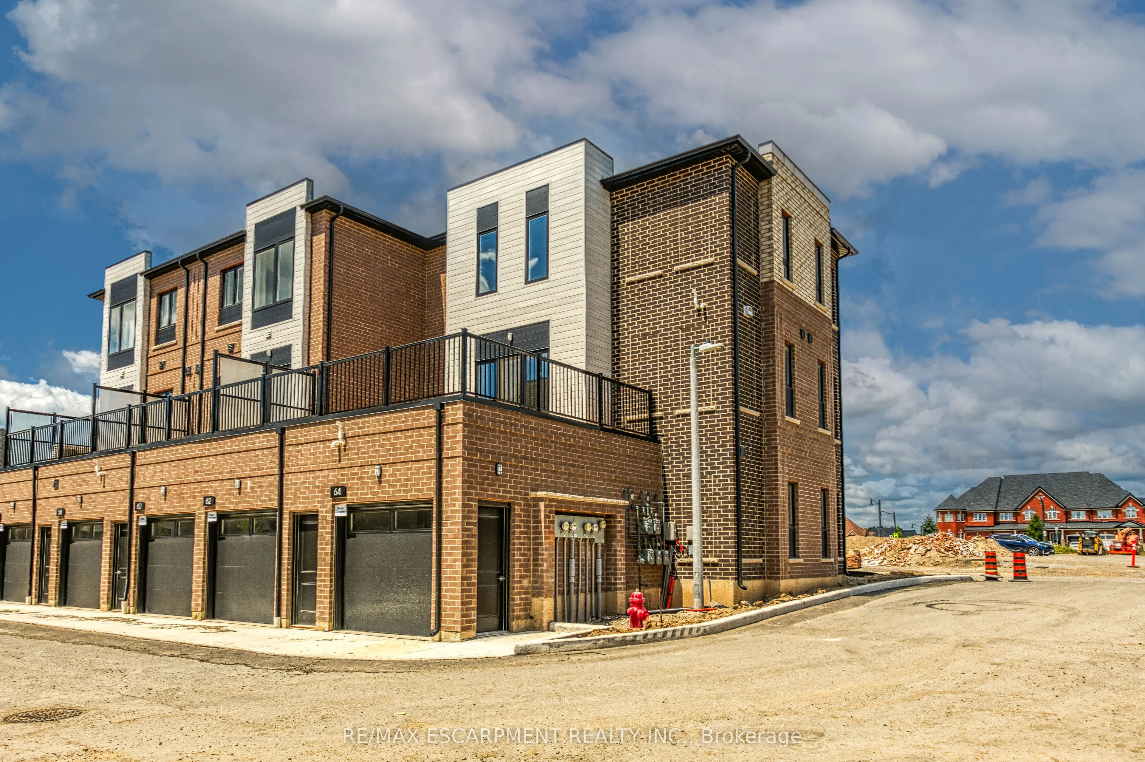 64 Kenesky Drive, #64