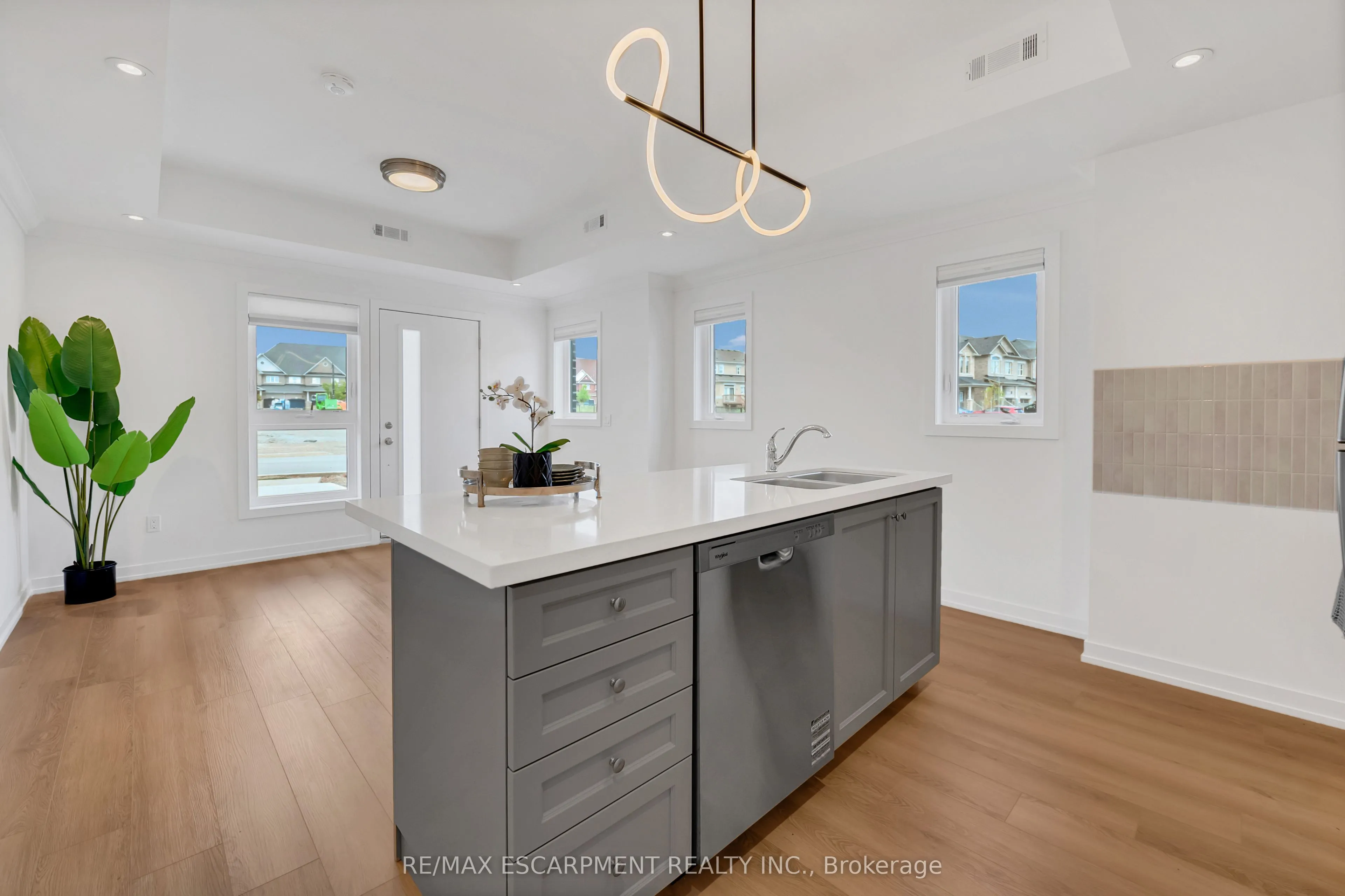 64 Kenesky Drive, #64