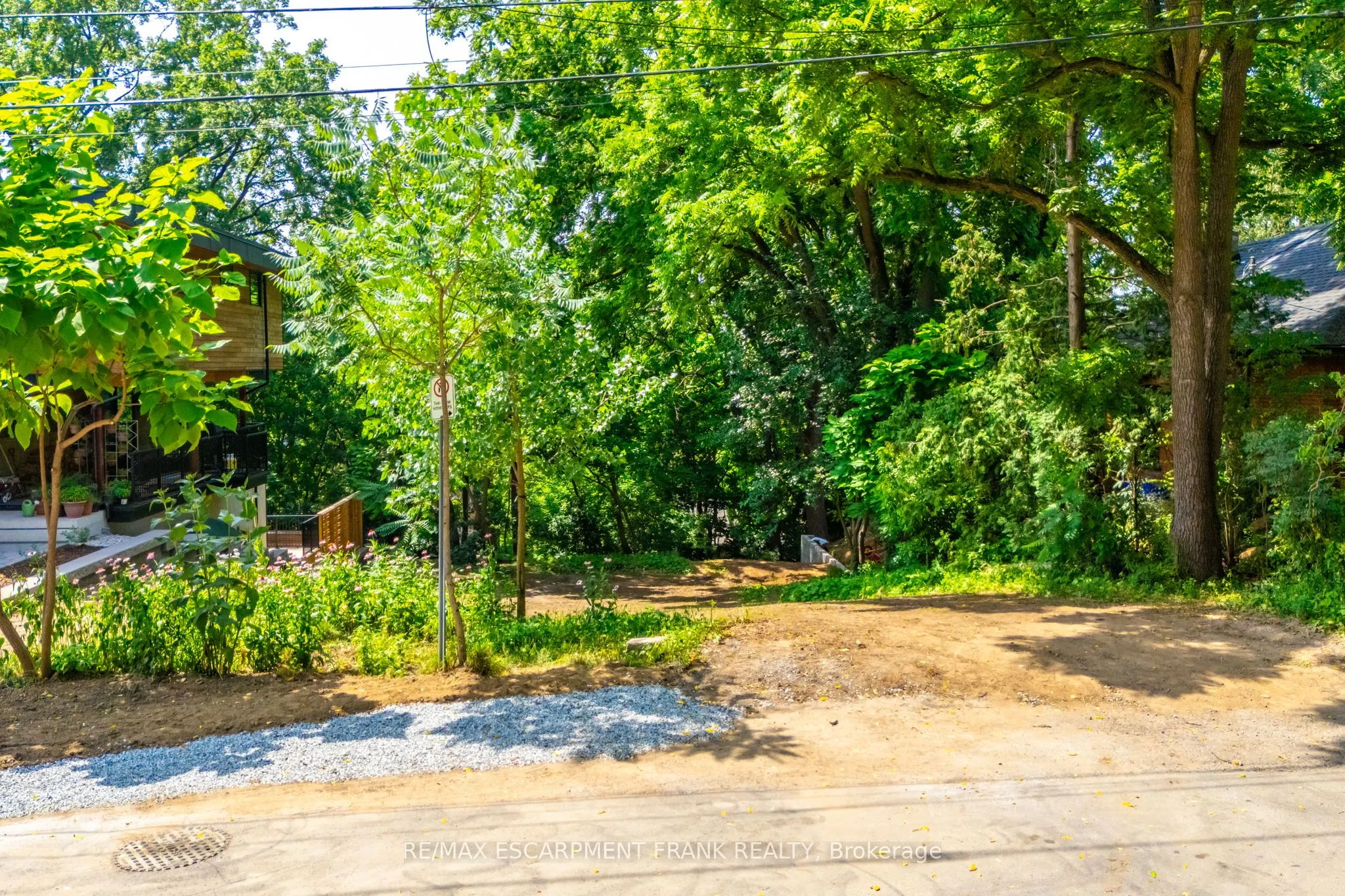 98 Alma Street