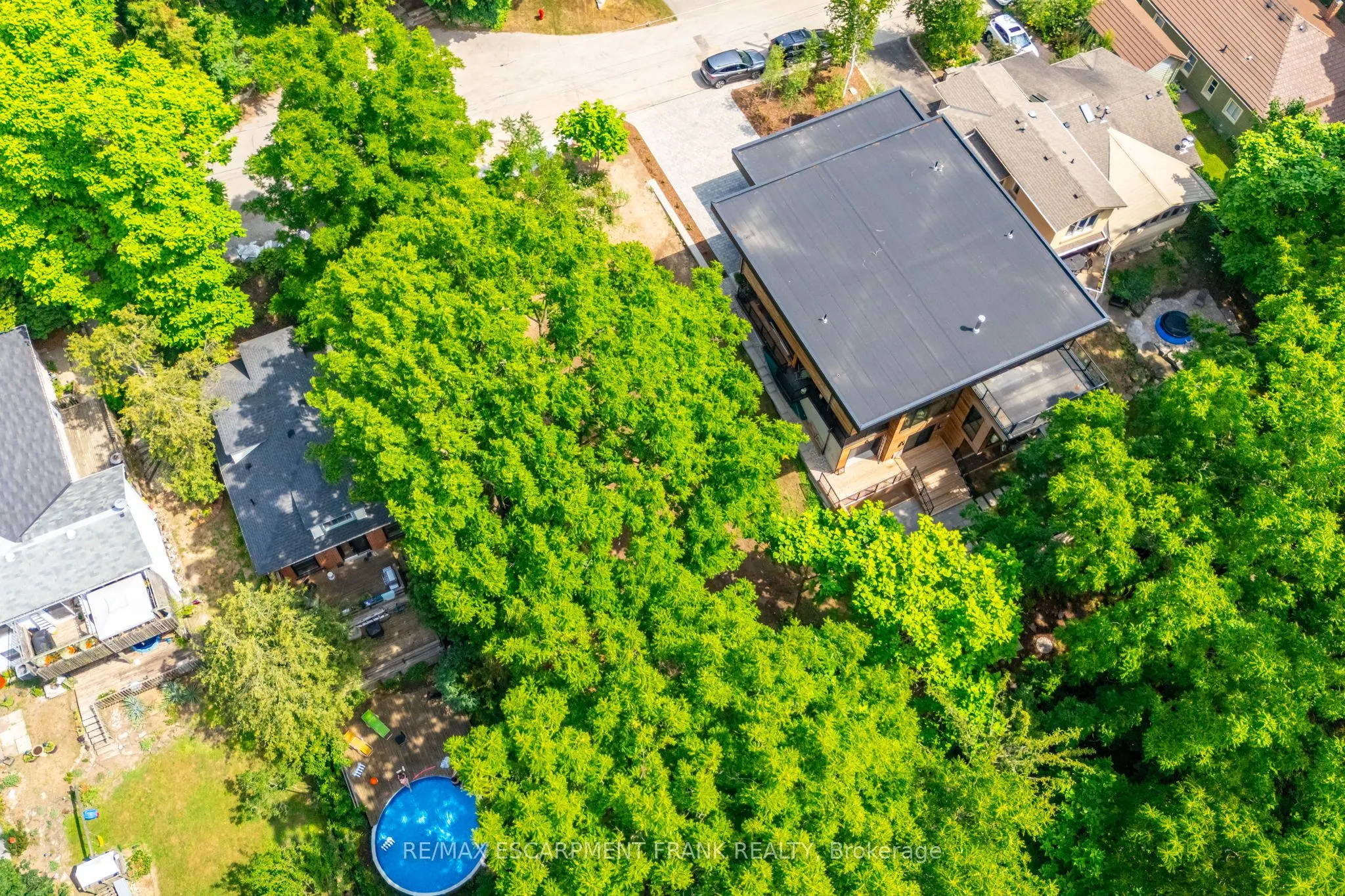 98 Alma Street