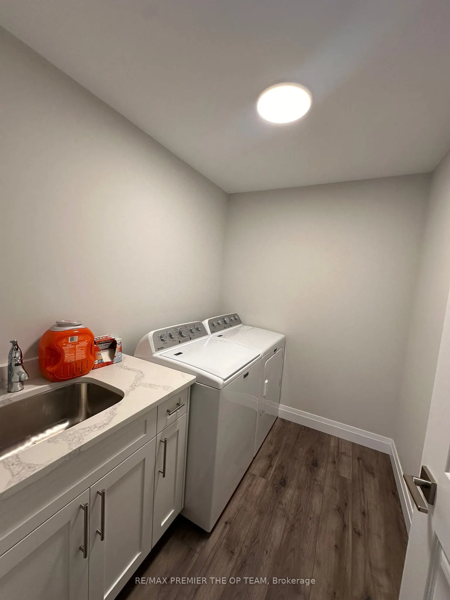 103 Eagle Street, #ON