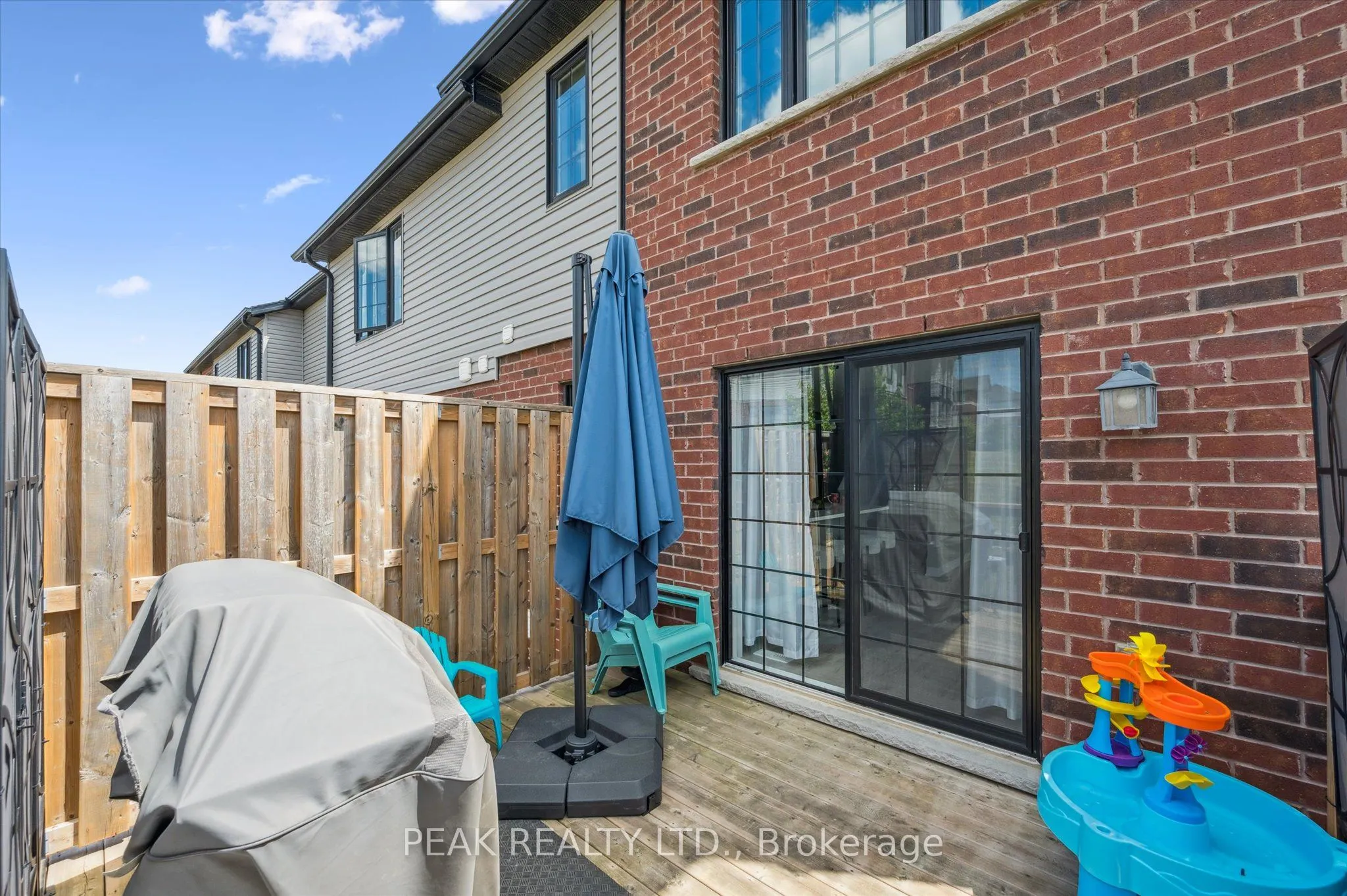 3 Ridgemount Street