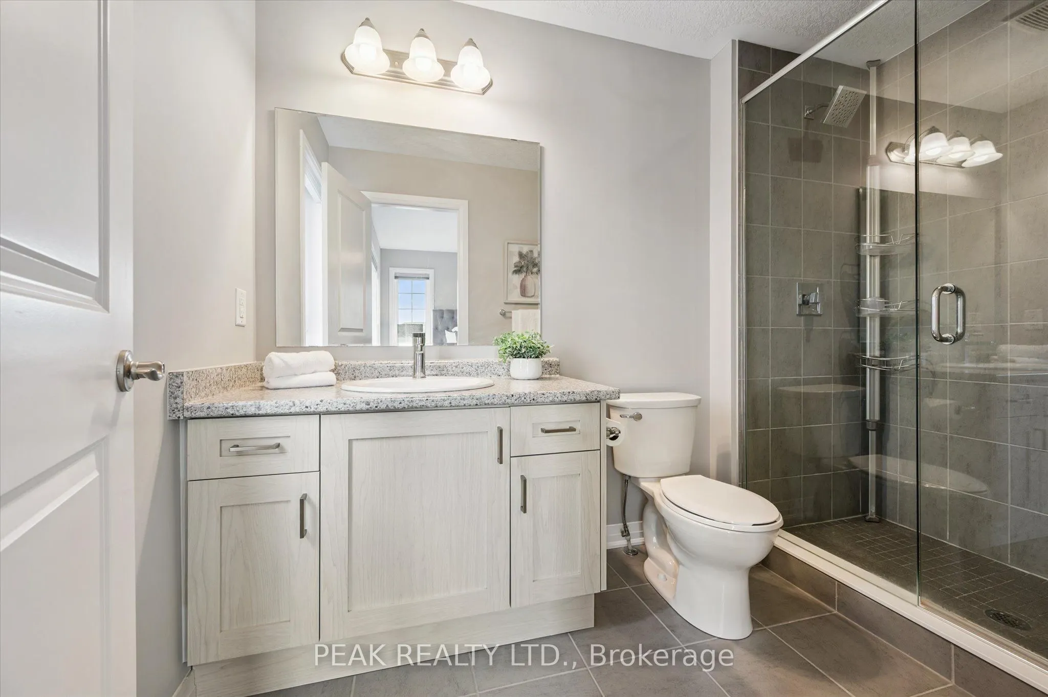 3 Ridgemount Street