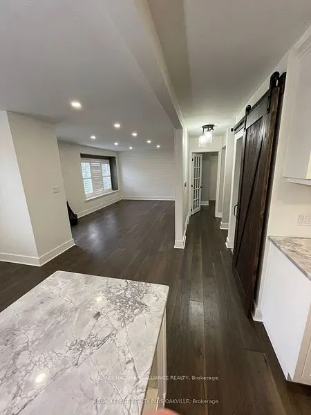 22 Bevan Court W