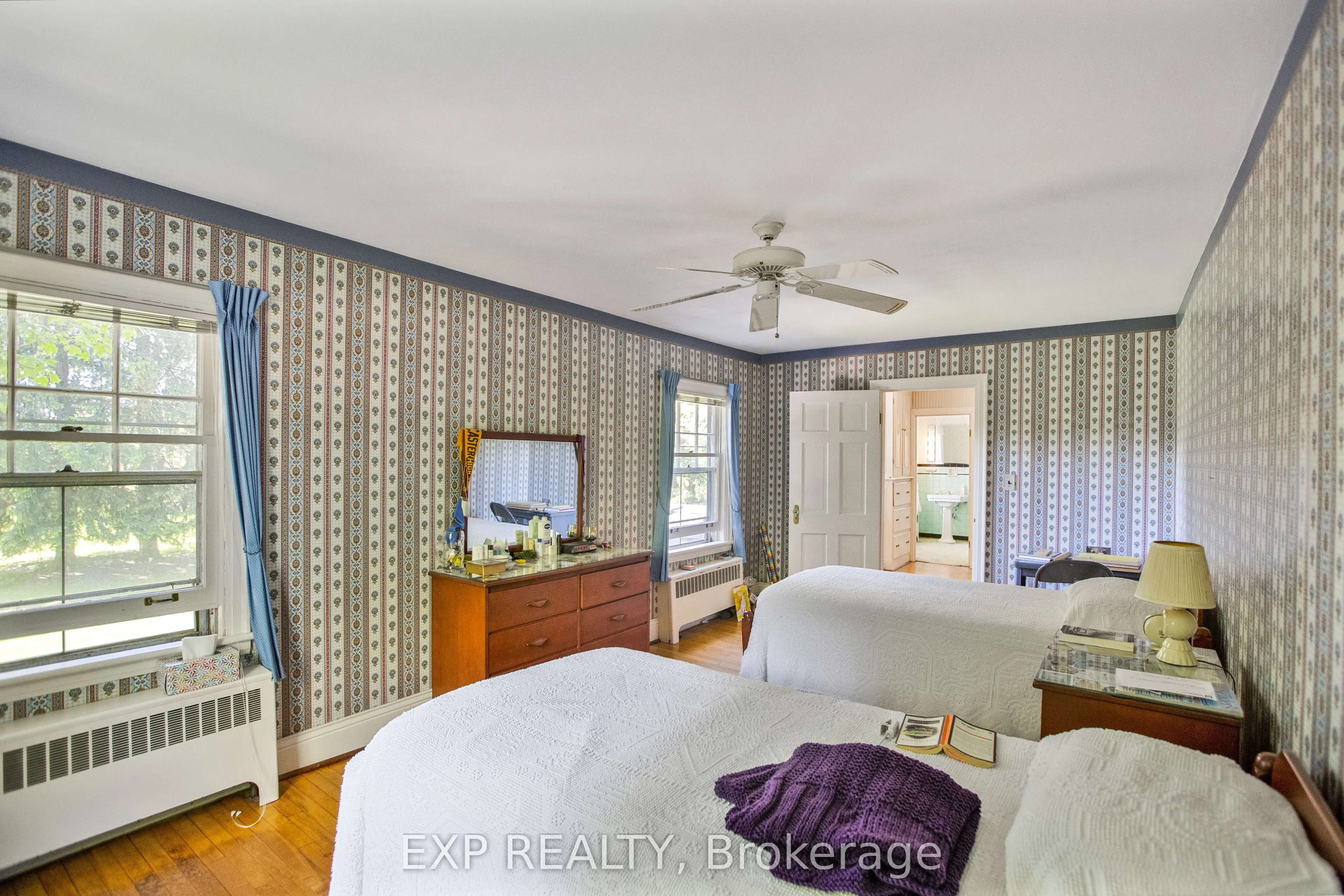 48 Garner Road W