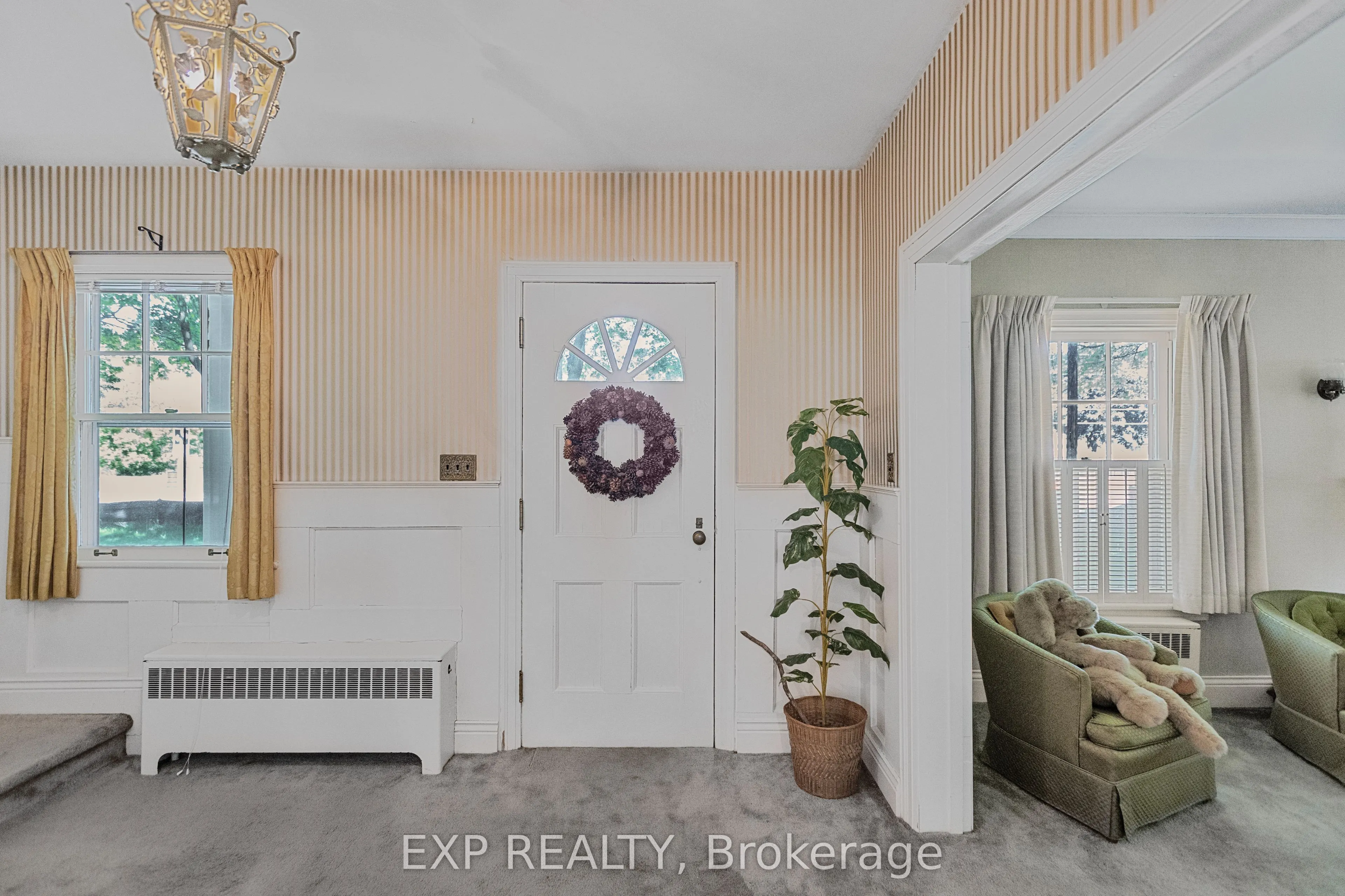 48 Garner Road W