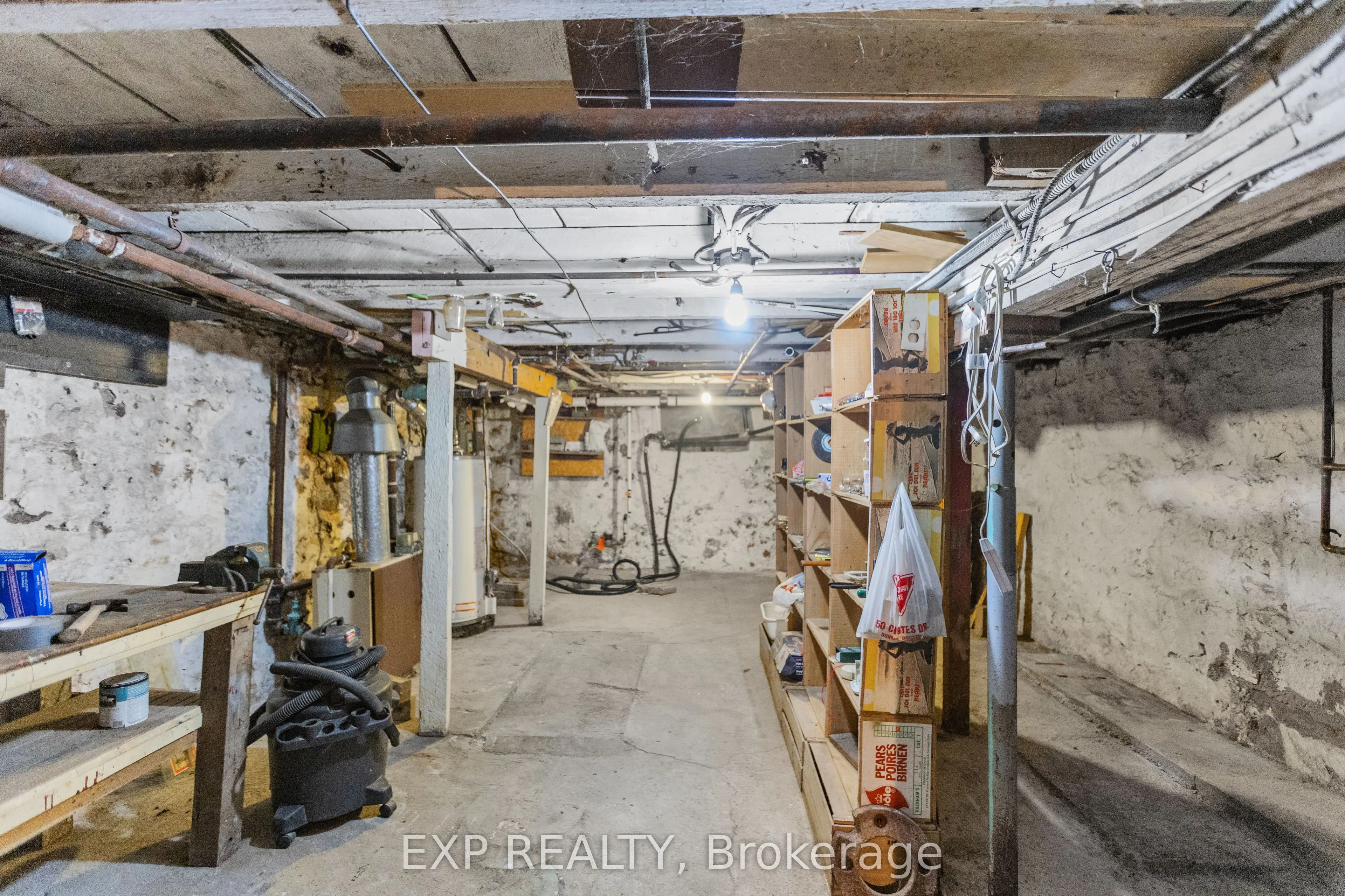 48 Garner Road W